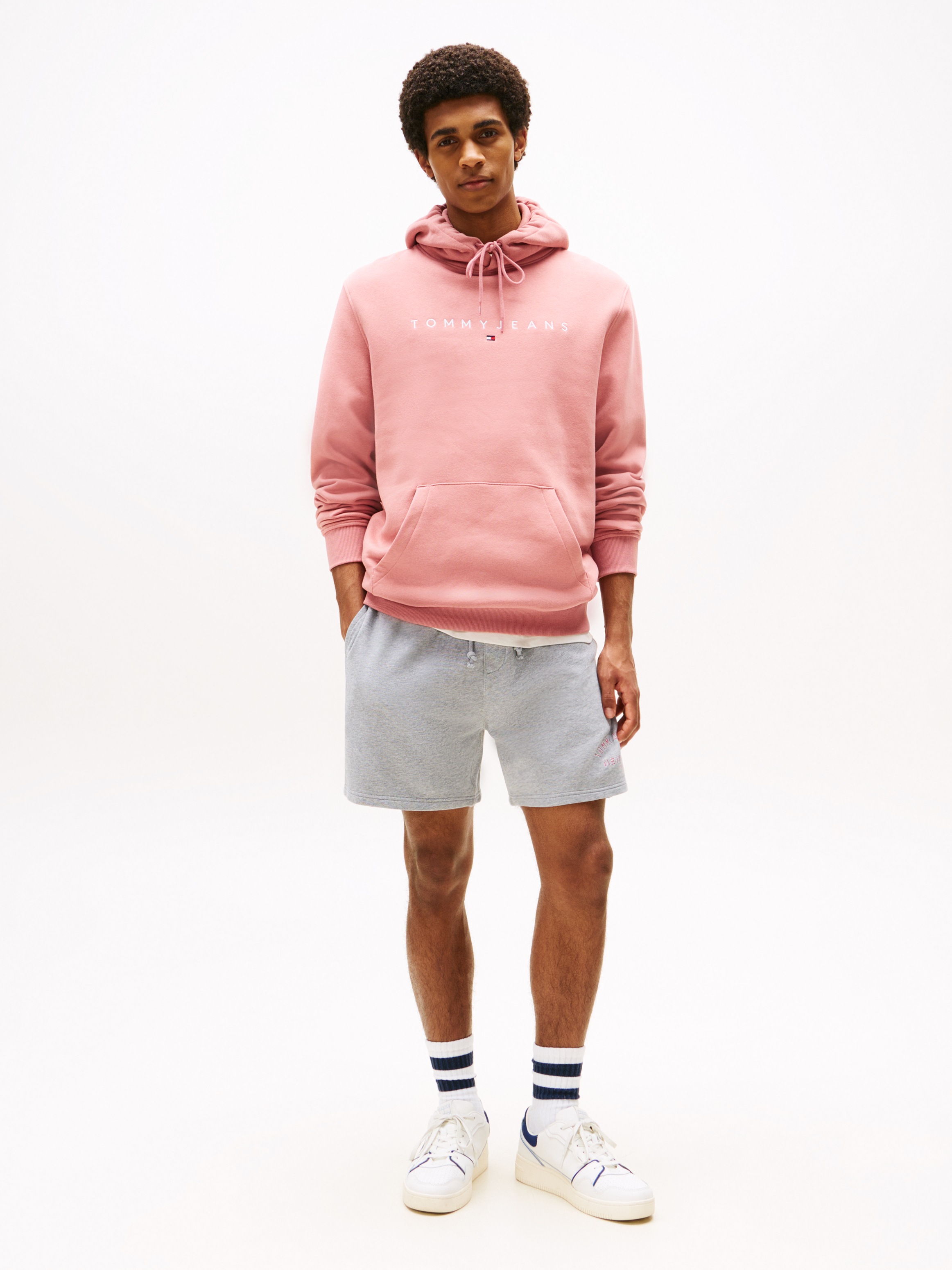Tommy Jeans Hoodie »TJM REG LINEAR LOGO HOODIE EXT«, mit Logo-Stickerei