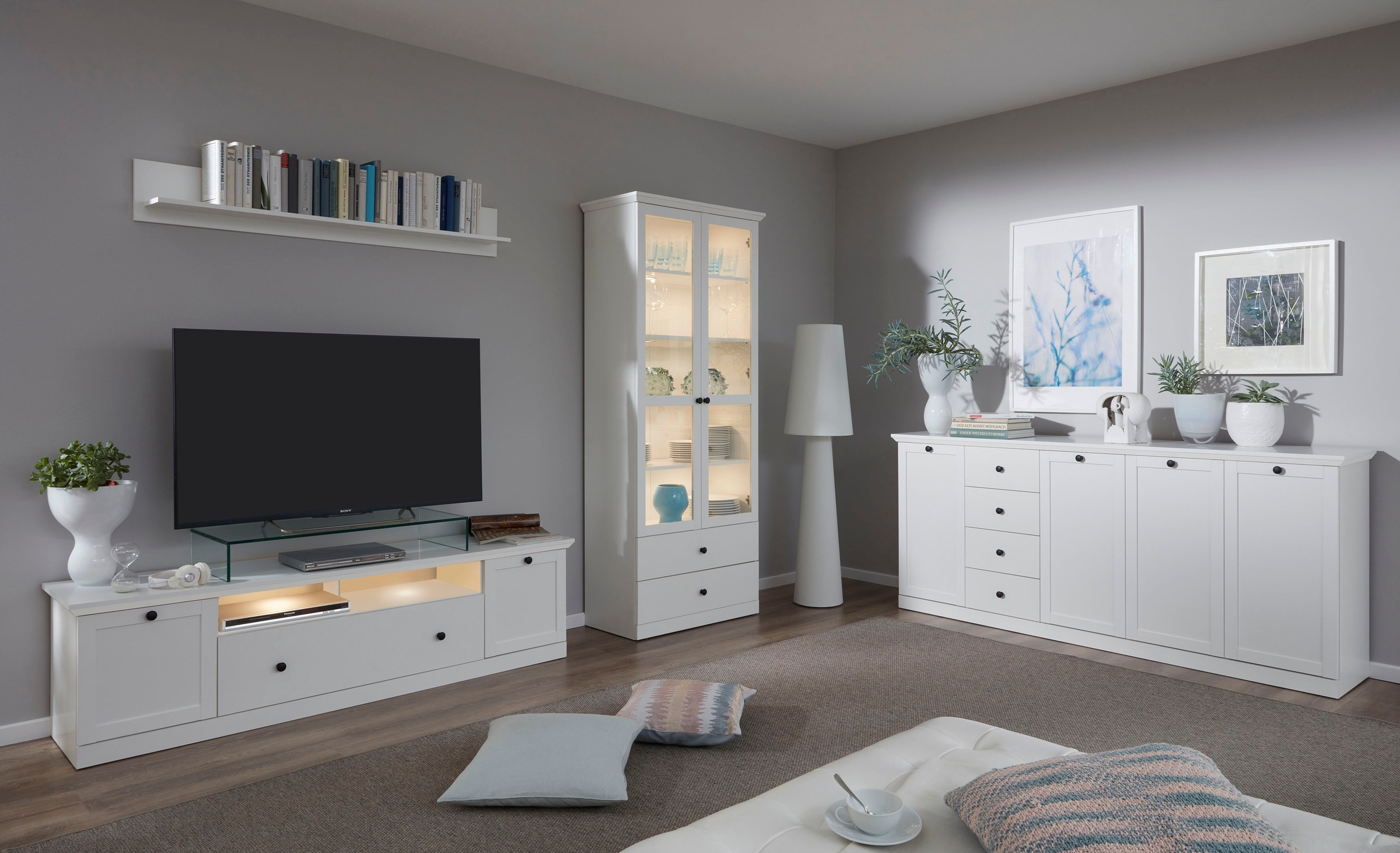 Home affaire Sideboard »Örebro« Kommode, zeitloser Landhausstil, mit Vollauszug