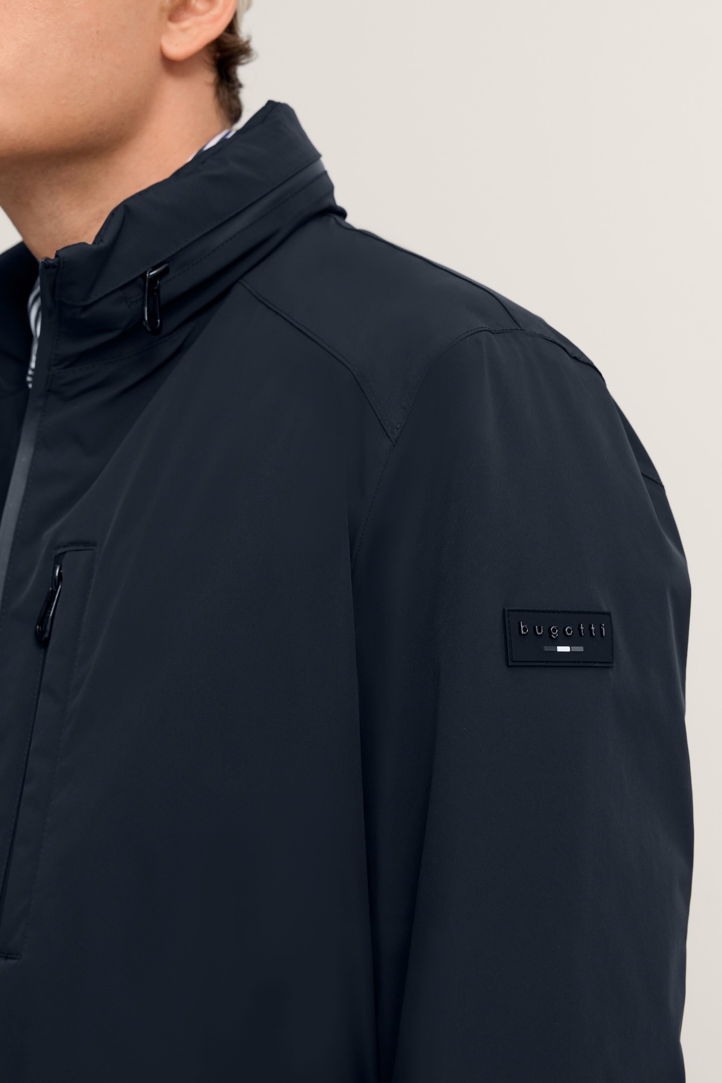 bugatti Regenjacke »Rainseries« mit Kapuze Regular Fit mit Kapuze & Stehkragen
