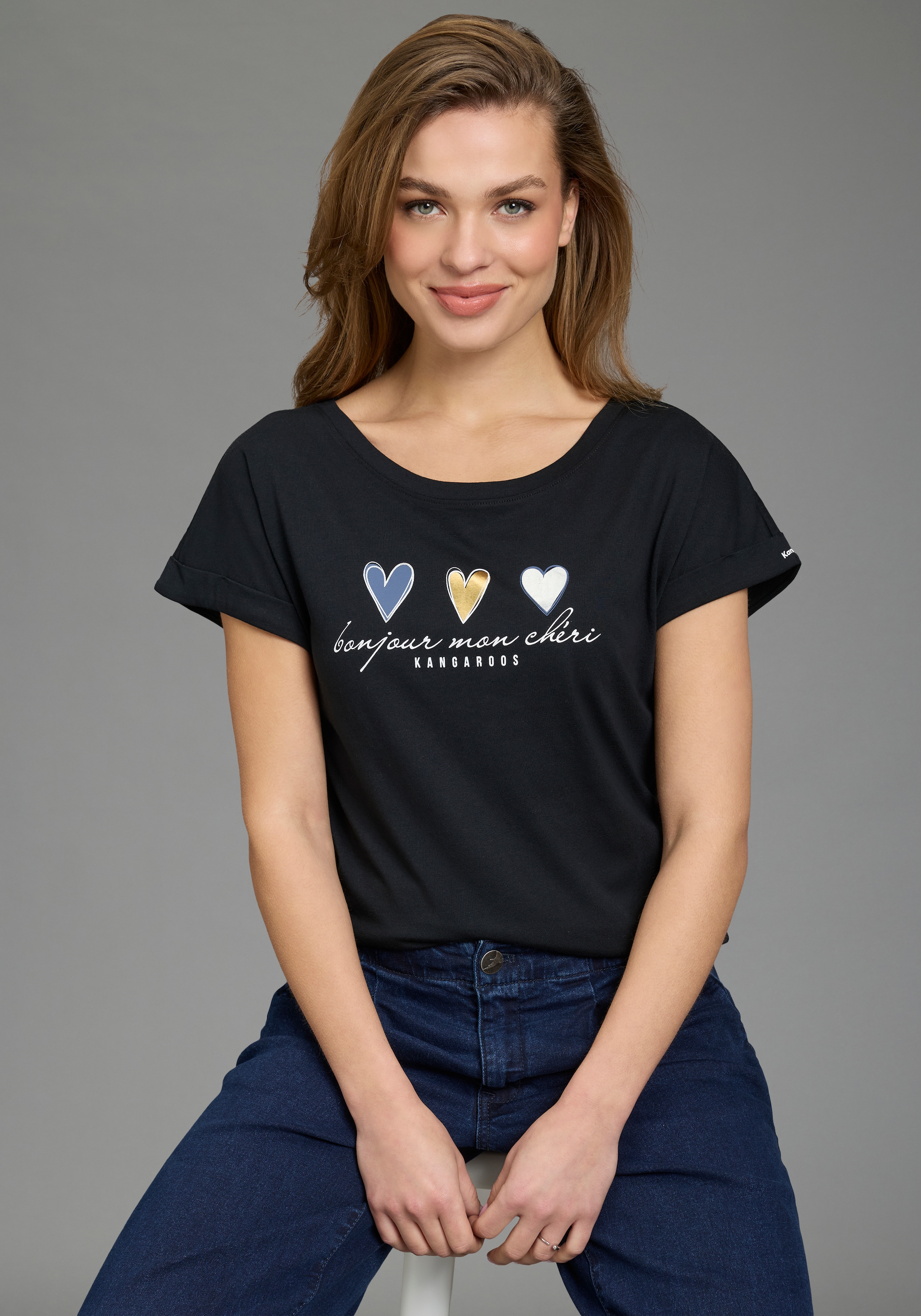 KangaROOS Kurzarmshirt mit süßen Herz-Logodruck