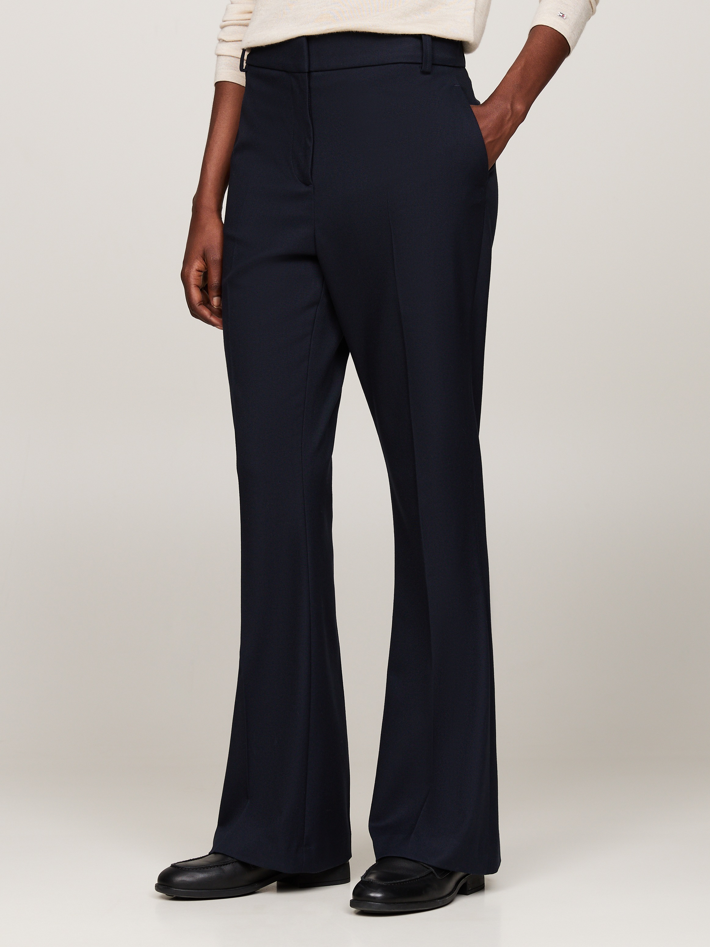 Tommy Hilfiger Webhose »CORE FLARED PANT«, mit Logo-Flagge
