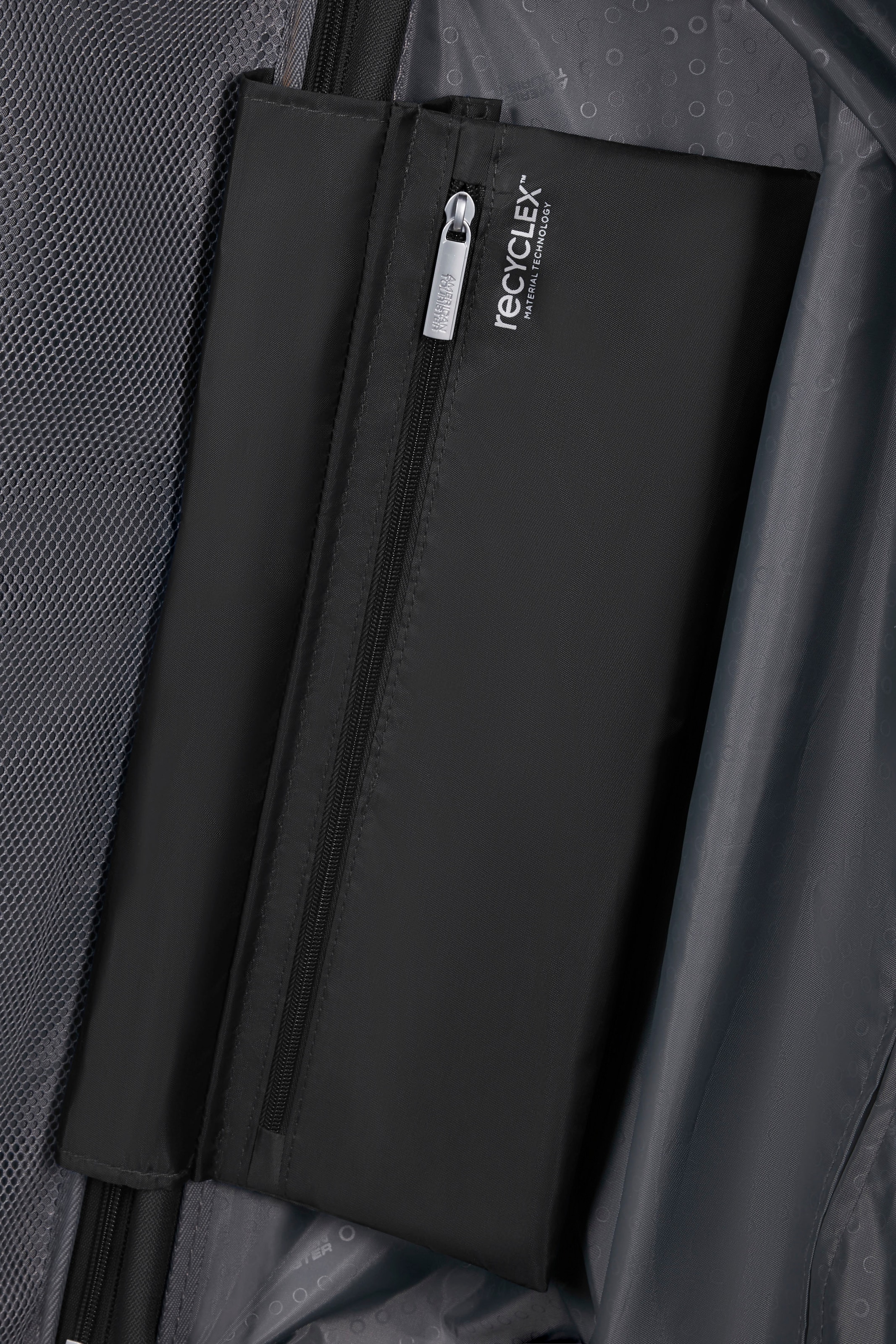 American Tourister® Hartschalen-Trolley »STARVIBE, in verschiedenen Farben und Größen«, 4 Rollen, Handgepäck-Koffer Reisegepäck Koffer TSA-Zahlenschloss