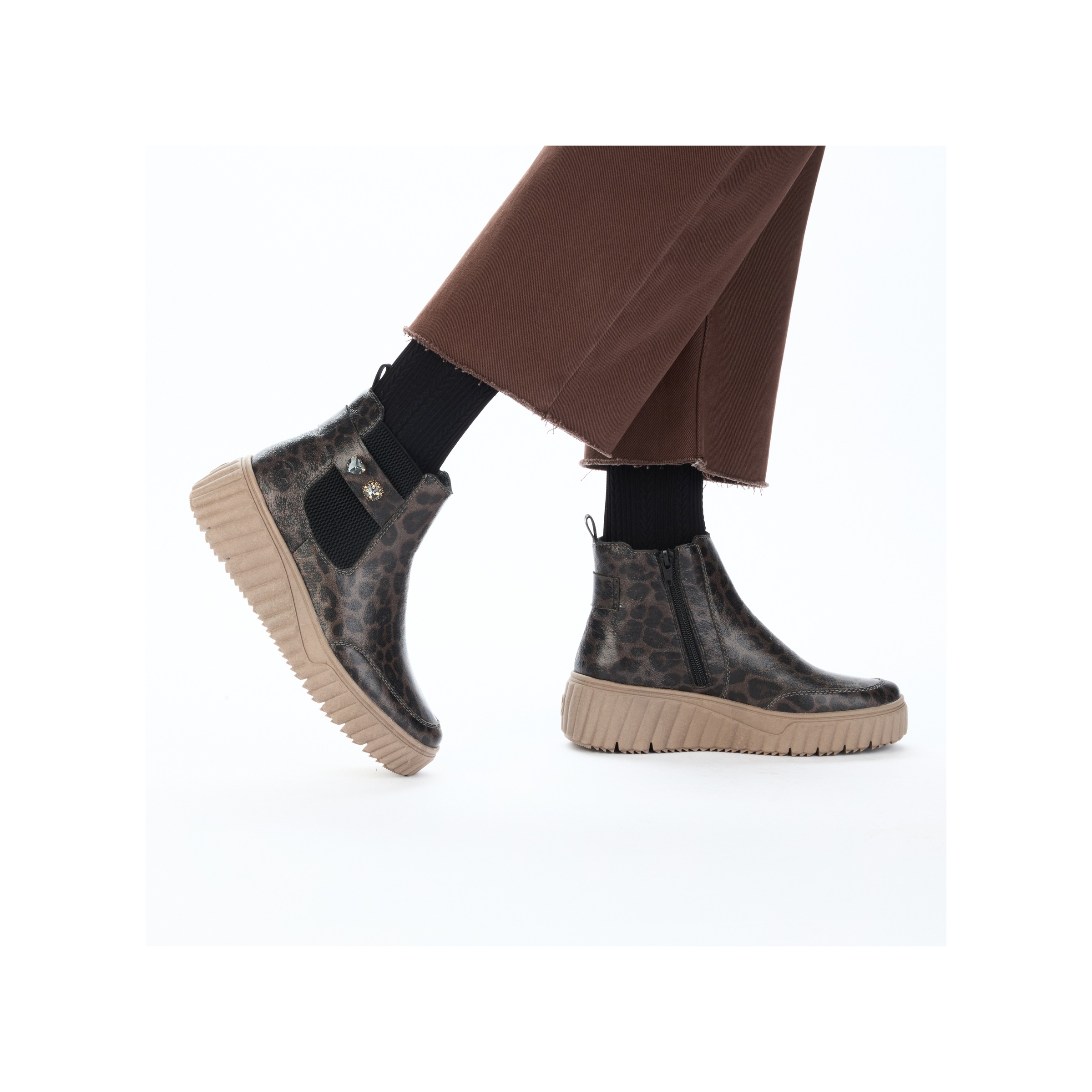 Rieker Chelseaboots  Plateaustiefelette, Casual-Boots mit seitlichem Stretcheinsatz