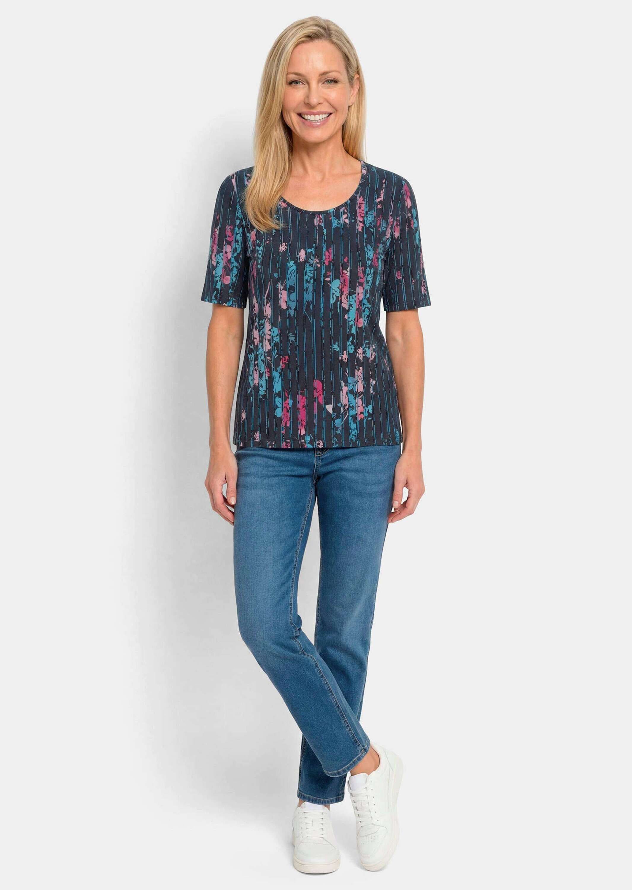 GOLDNER Kurzarmshirt »Kurzgröße Viskoseshirt mit Blüten und Längsstreifen« stretchbequemer Viskosejersey