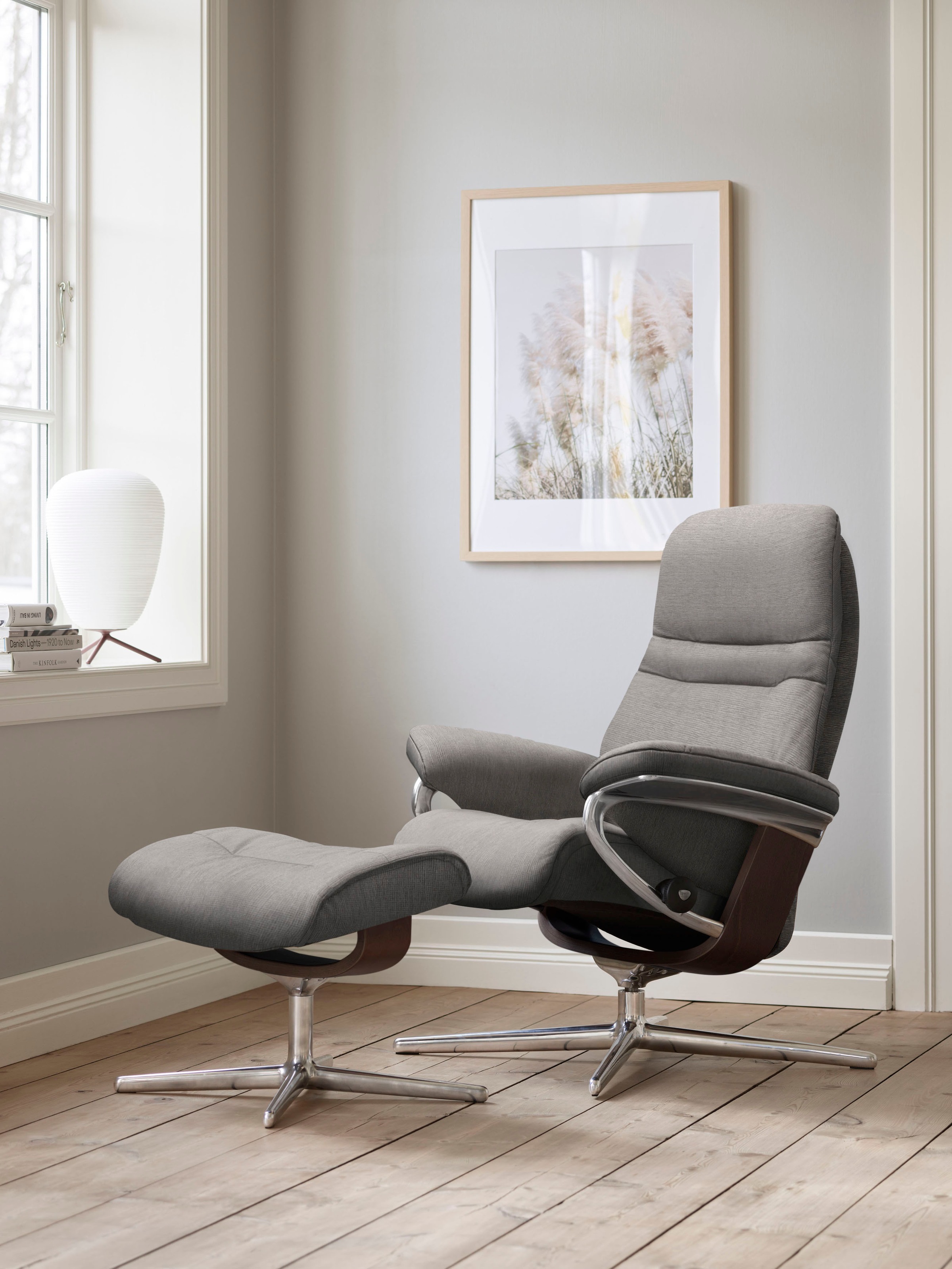 Stressless® Relaxsessel »Sunrise«, (Set, Relaxsessel mit Hocker), mit Hocker, mit Cross Base, Größe S, M & L, Holzakzent Braun