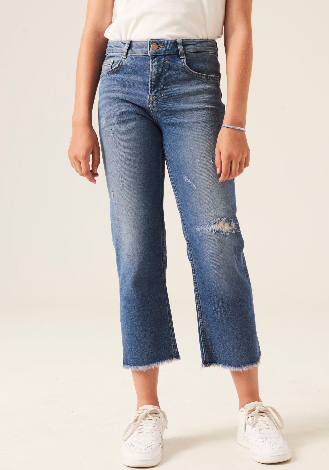 Jeans mit Garcia Destroyed-Effekten »Mylah« Weite
