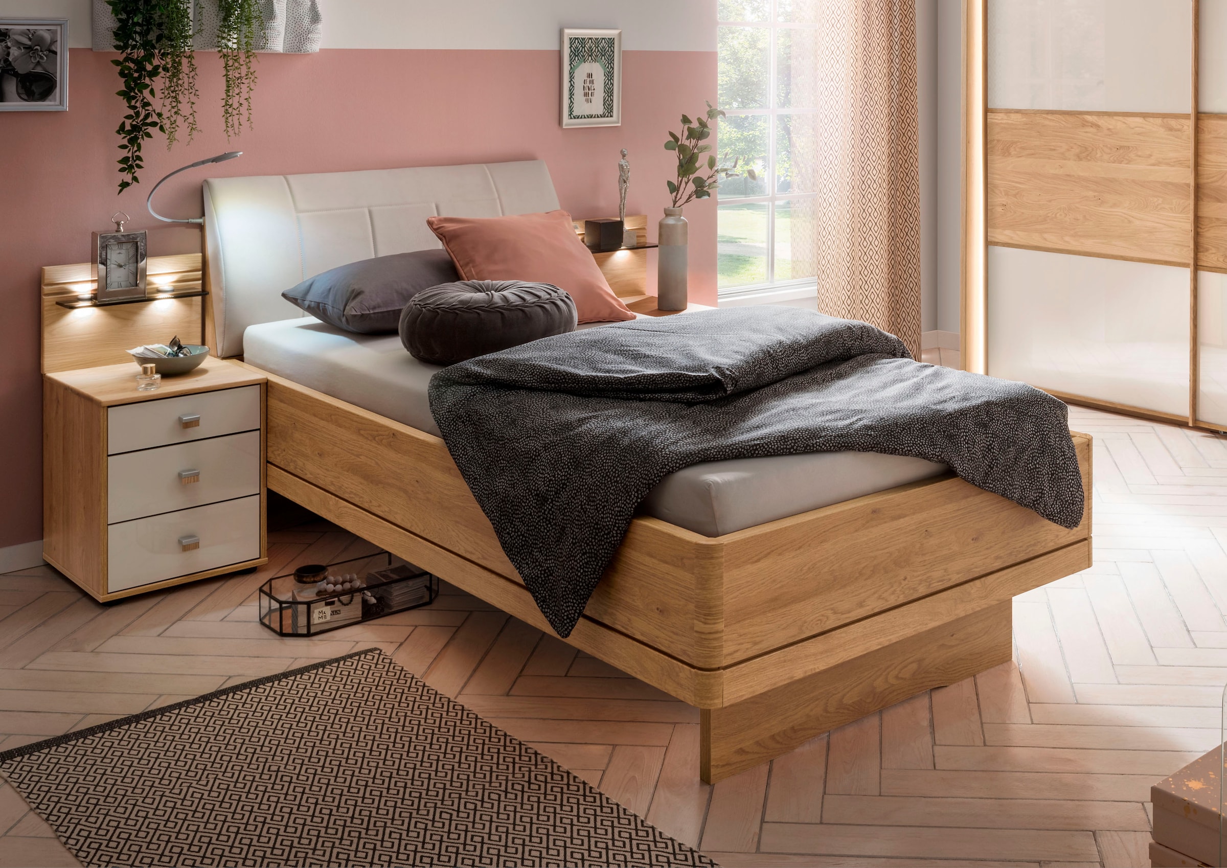 WIEMANN Bett "Kiruna, Bettgestell, Bettrahmen, Eiche Nachbildung, Polsterkopfteil" 4-fache Liegehöhenverstellung, MADE IN GERMANY, Polsterkopfteil aus Kunstleder, verschiedene Größen, in Komforthöhe