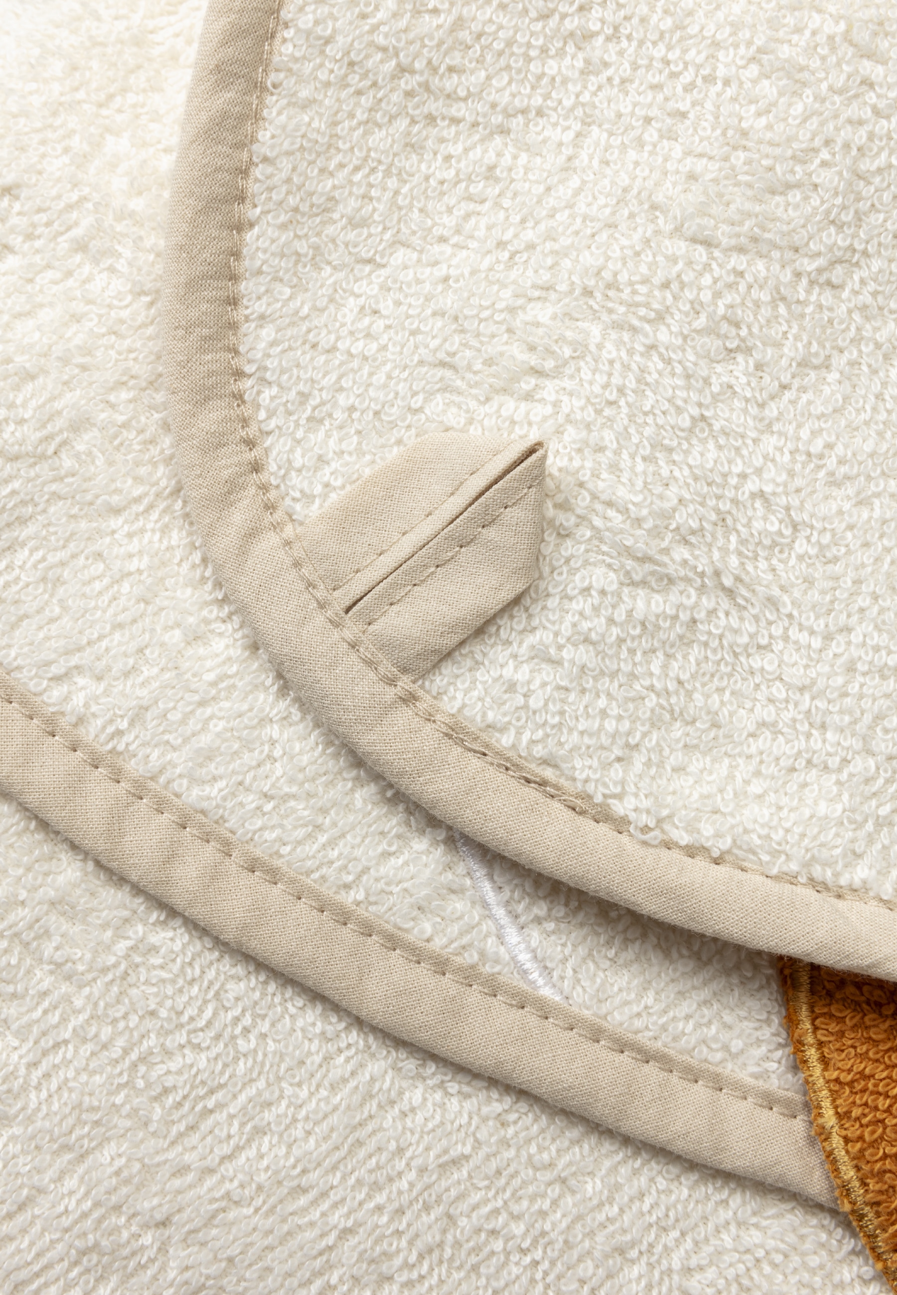 Sterntaler® Kapuzenhandtuch »Motiv-Kapuzenbadetuch ENTE Edda«, (1 St.)