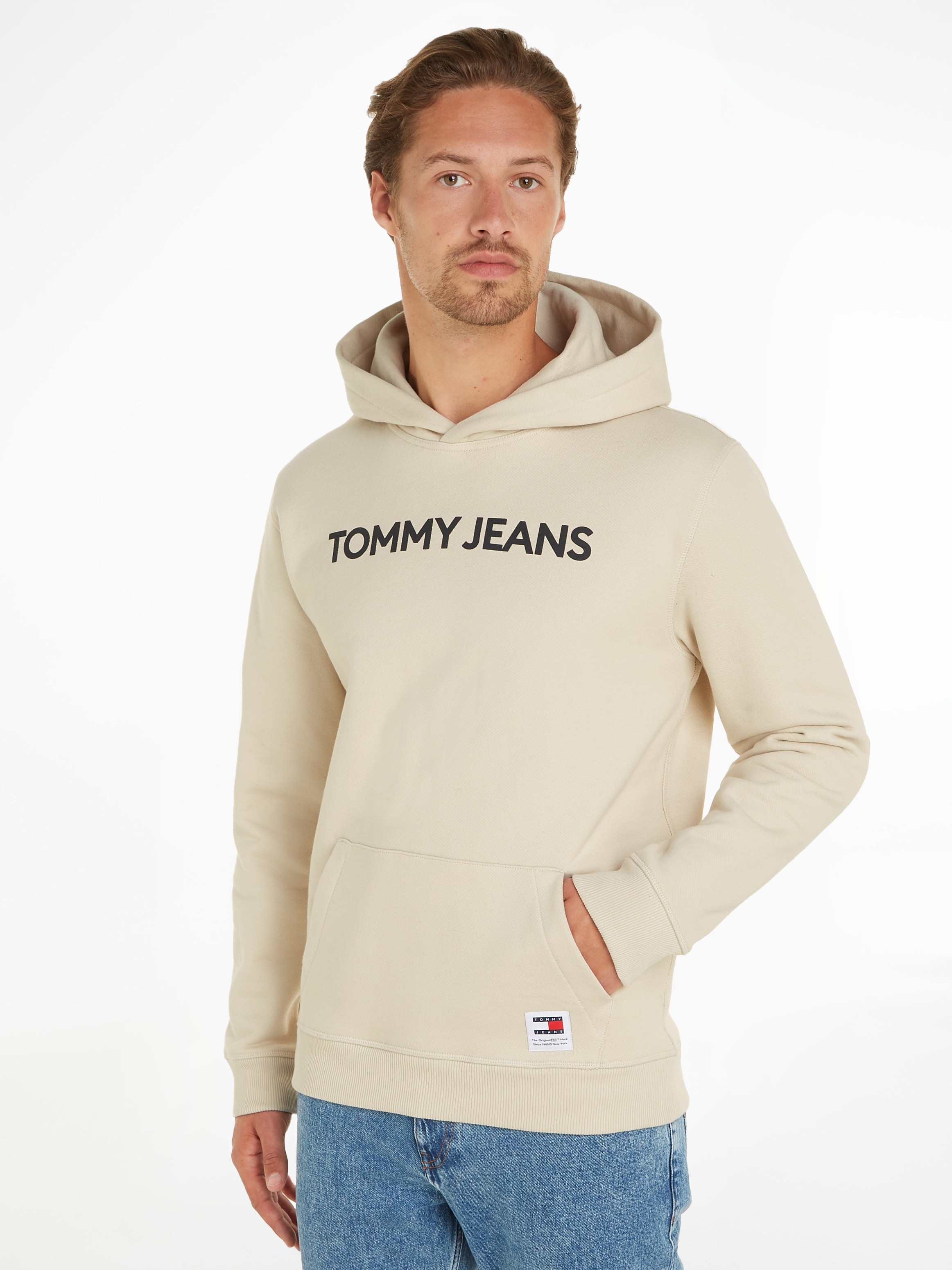 Kapuzensweatshirt »TJM REG BOLD CLASSICS HOODIE EXT«, mit Logodruck auf der Brust