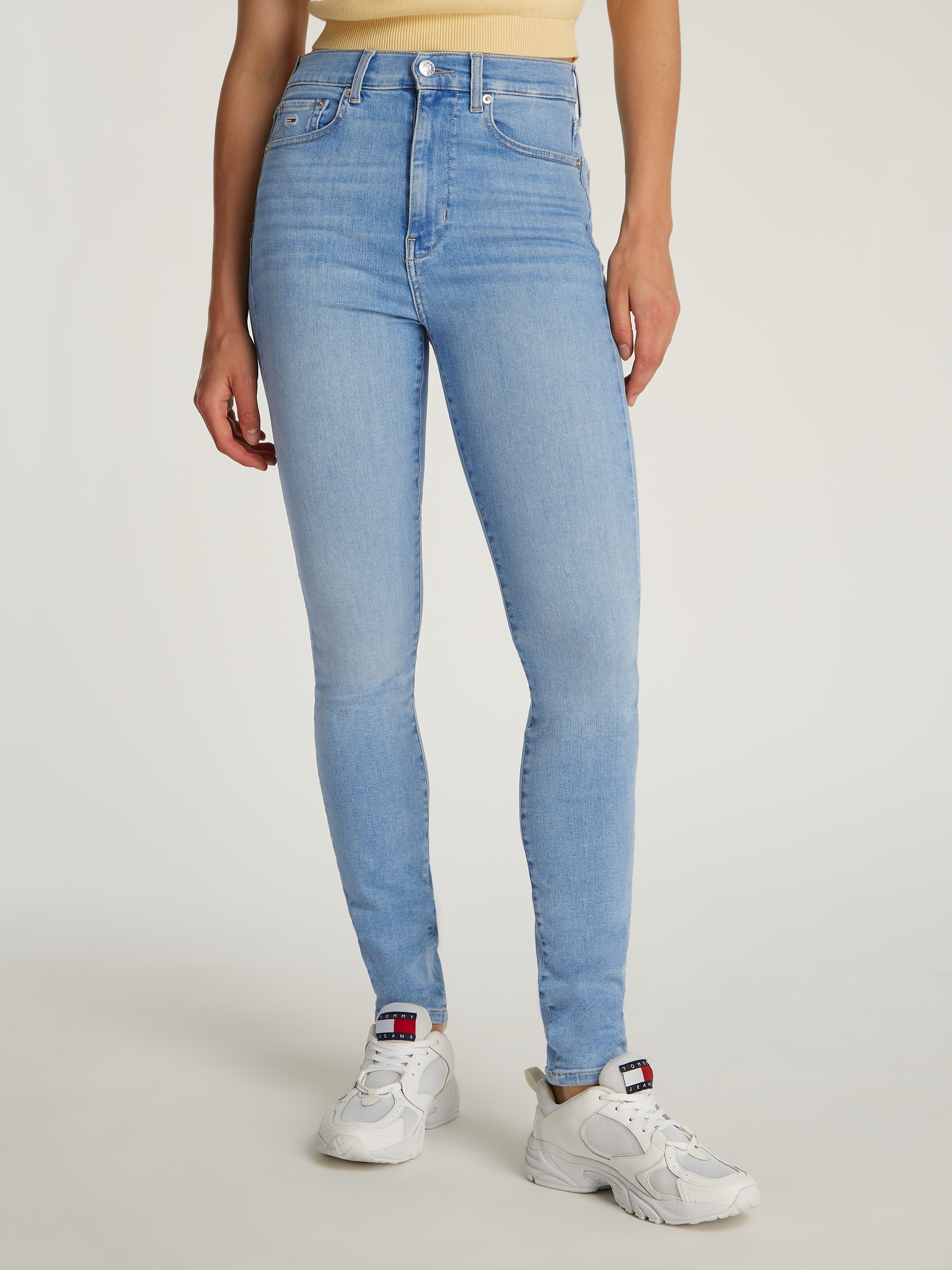 Skinny-fit-Jeans »SYLVIA HGH SKN DH1282«, mit Logo-Badge