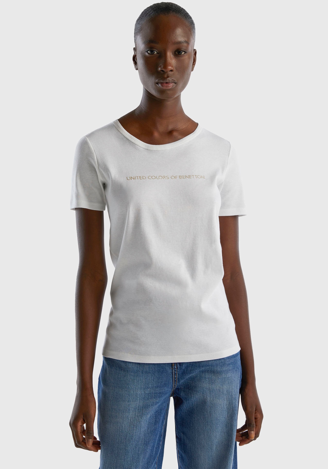 United Colors tlg.), mit Benetton Druck T-Shirt, (1 bei glitzerndem ♕ of