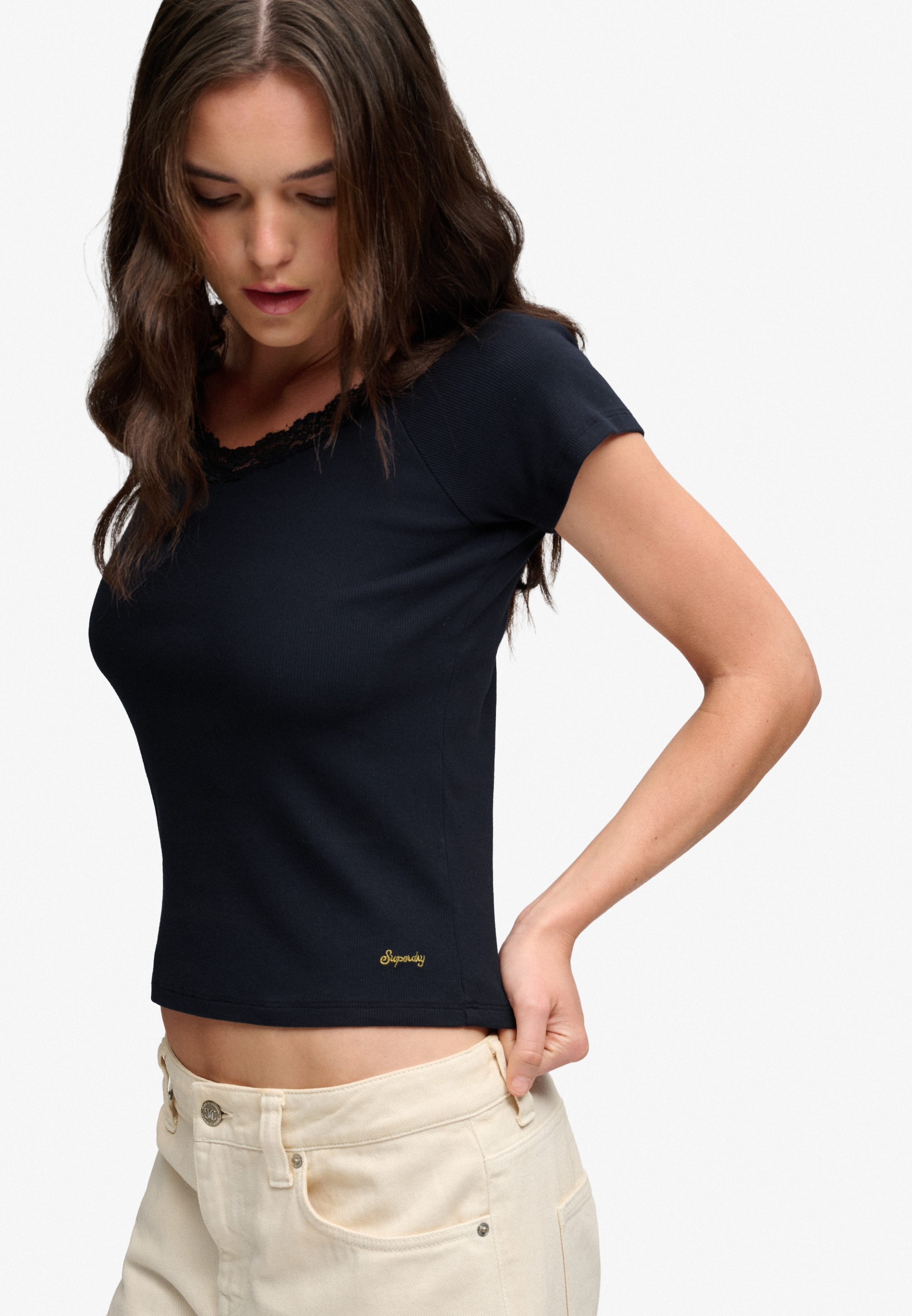 Superdry V-Shirt »ATH ESS LACE TRIM V TEE« mit Spitze