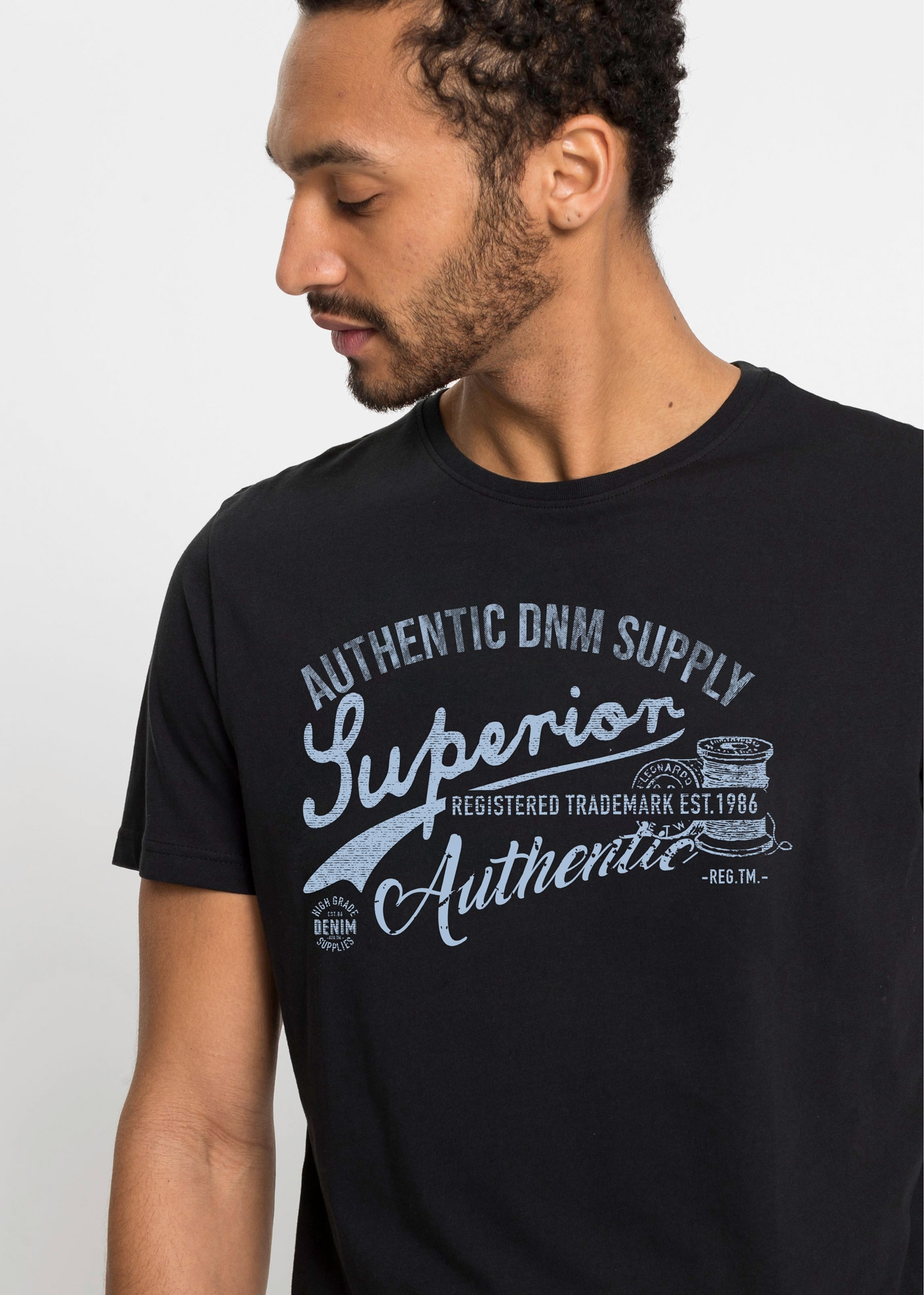 bonprix T-Shirt Packung, 2 regular fit, Kurzarm, coole Frontprints