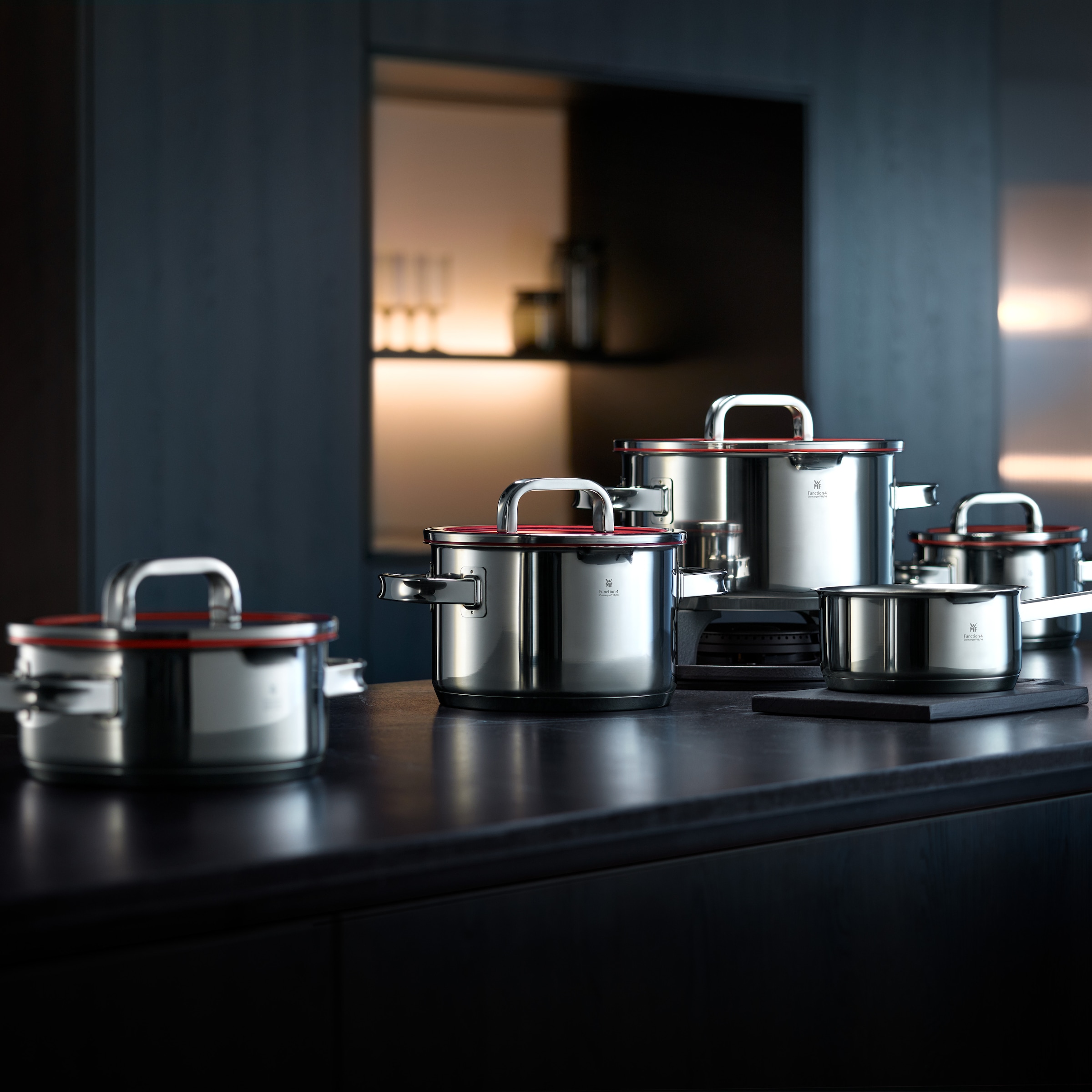 WMF Fleischtopf »Function 4«, Cromargan® Edelstahl Rostfrei 18/10, (2 tlg.), wärmereduzierende Griffe, mit 4 Abgießfunktionen, Innenskalierung