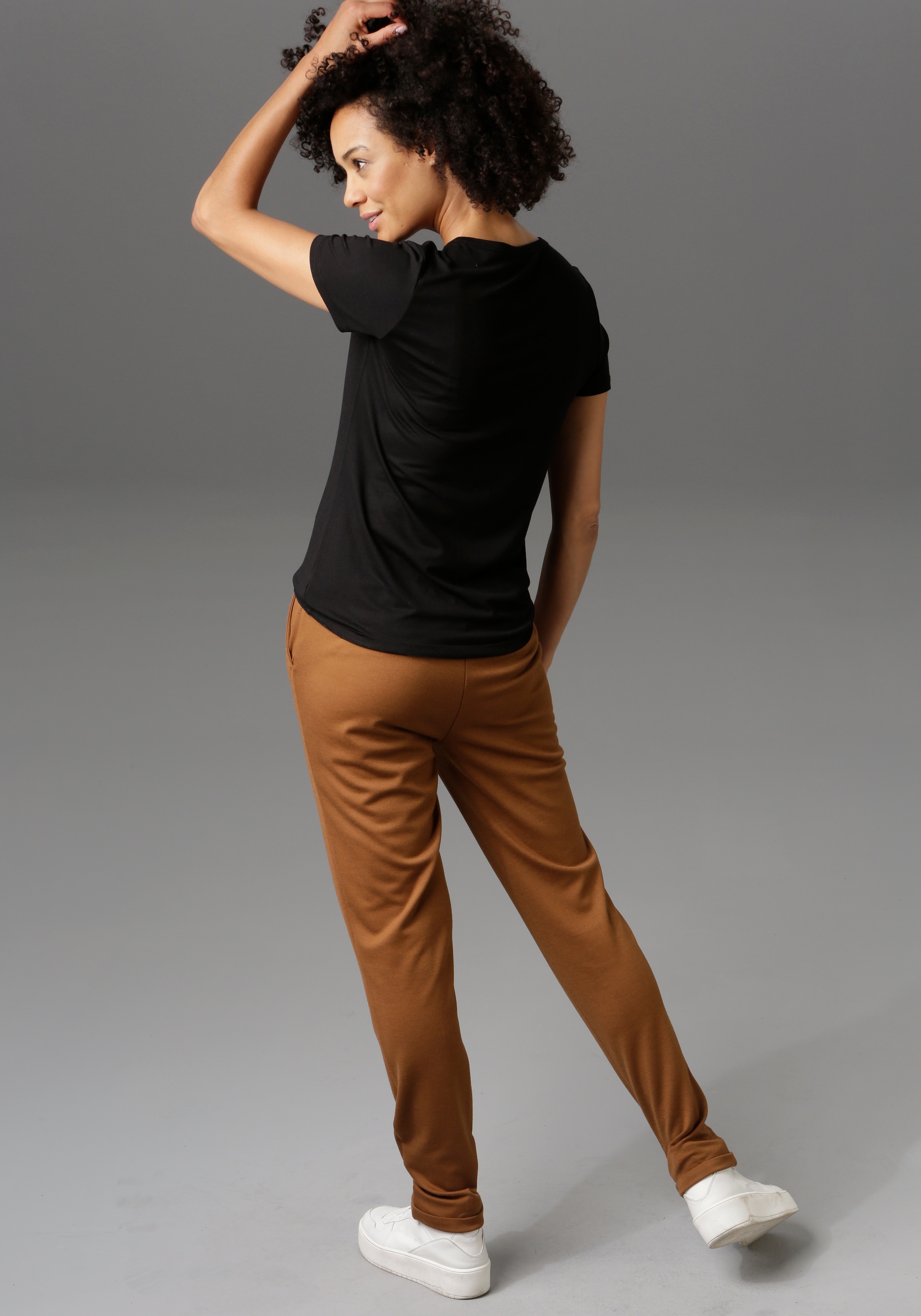 Aniston CASUAL Jerseyhose, mit Biesen verziert