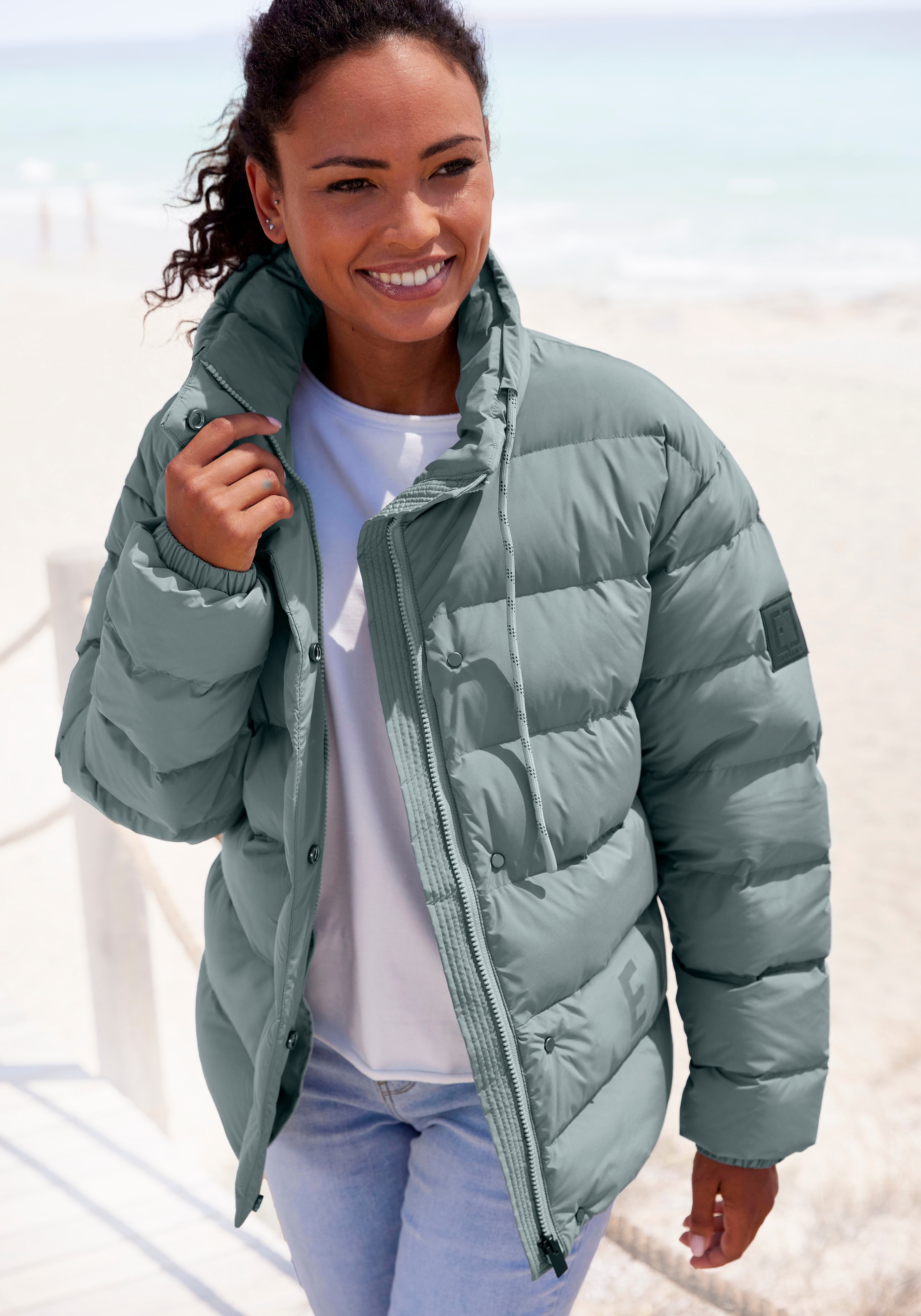 Elbsand Steppjacke ohne Kapuze mit großem seitlichen Logo-Print