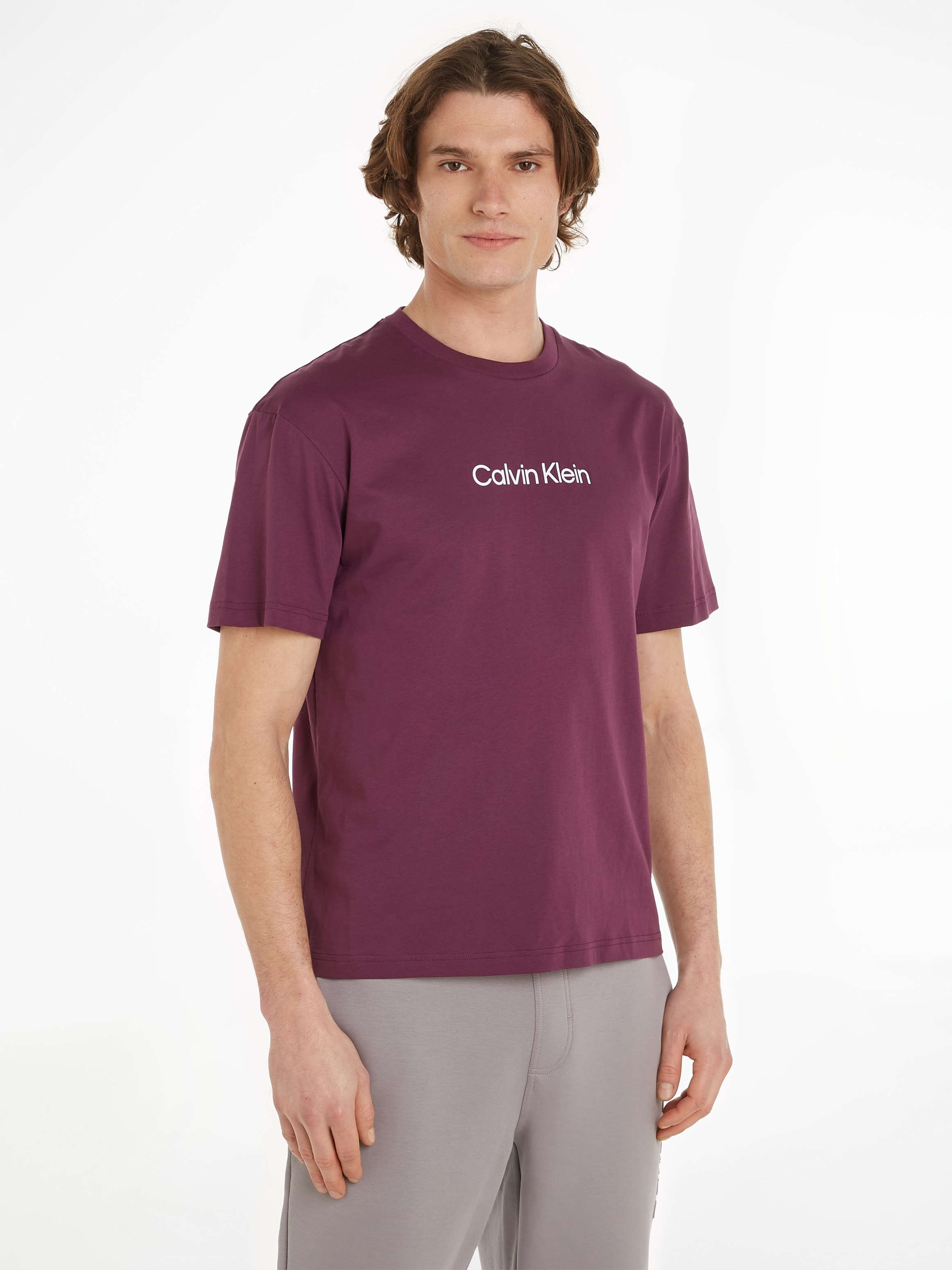Calvin Klein T-Shirt »HERO LOGO COMFORT T-SHIRT«, mit aufgedrucktem  Markenlabel bei ♕ | T-Shirts