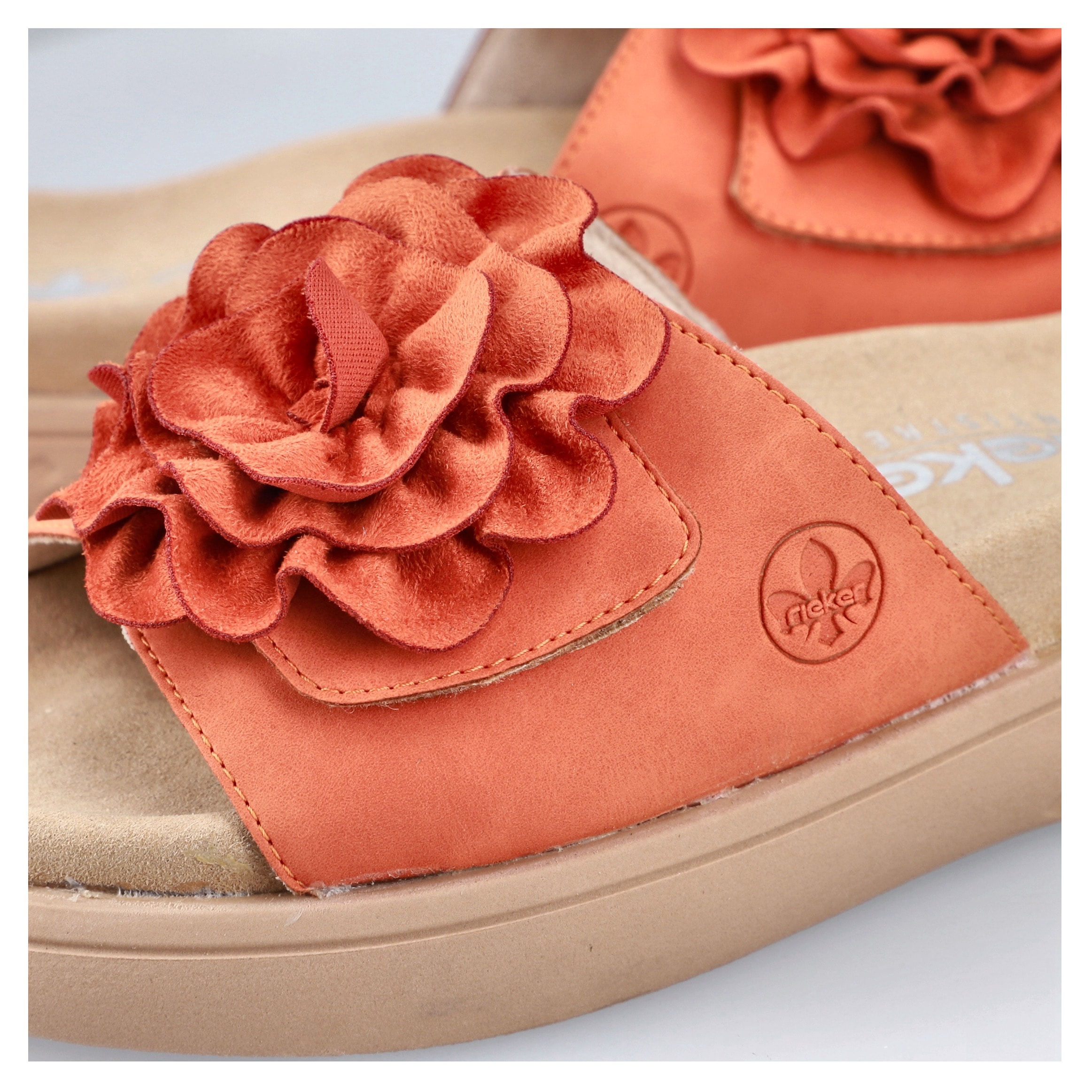 Rieker Pantolette, Sommerschuh, Hausschuh, Strandschuh mit bequemem Fußbett