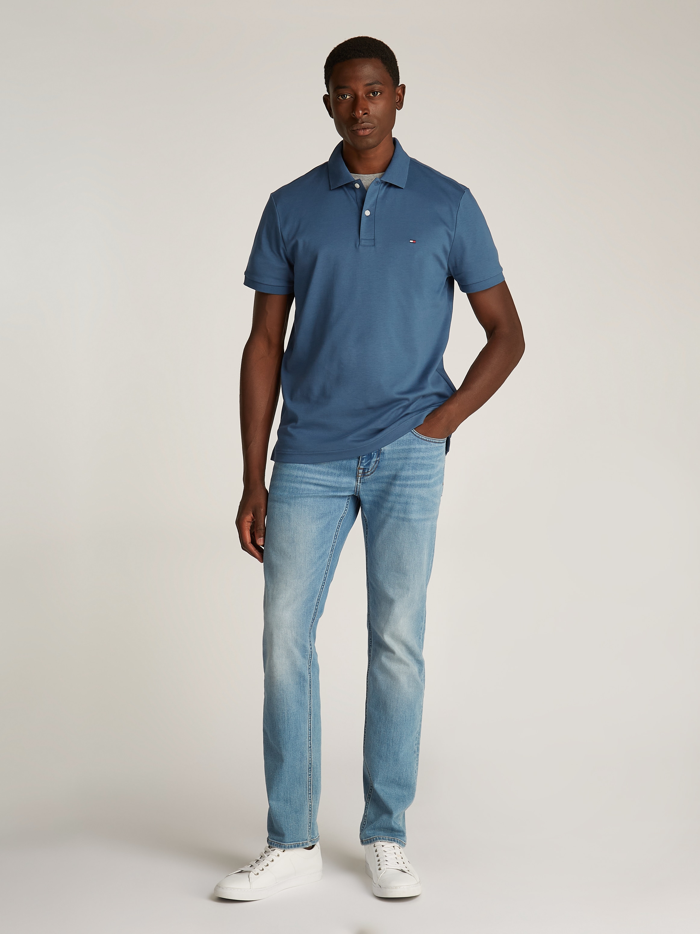 Tommy Hilfiger Poloshirt »LIQUID COTTON REG SEASONAL POLO«, mit Logostickerei