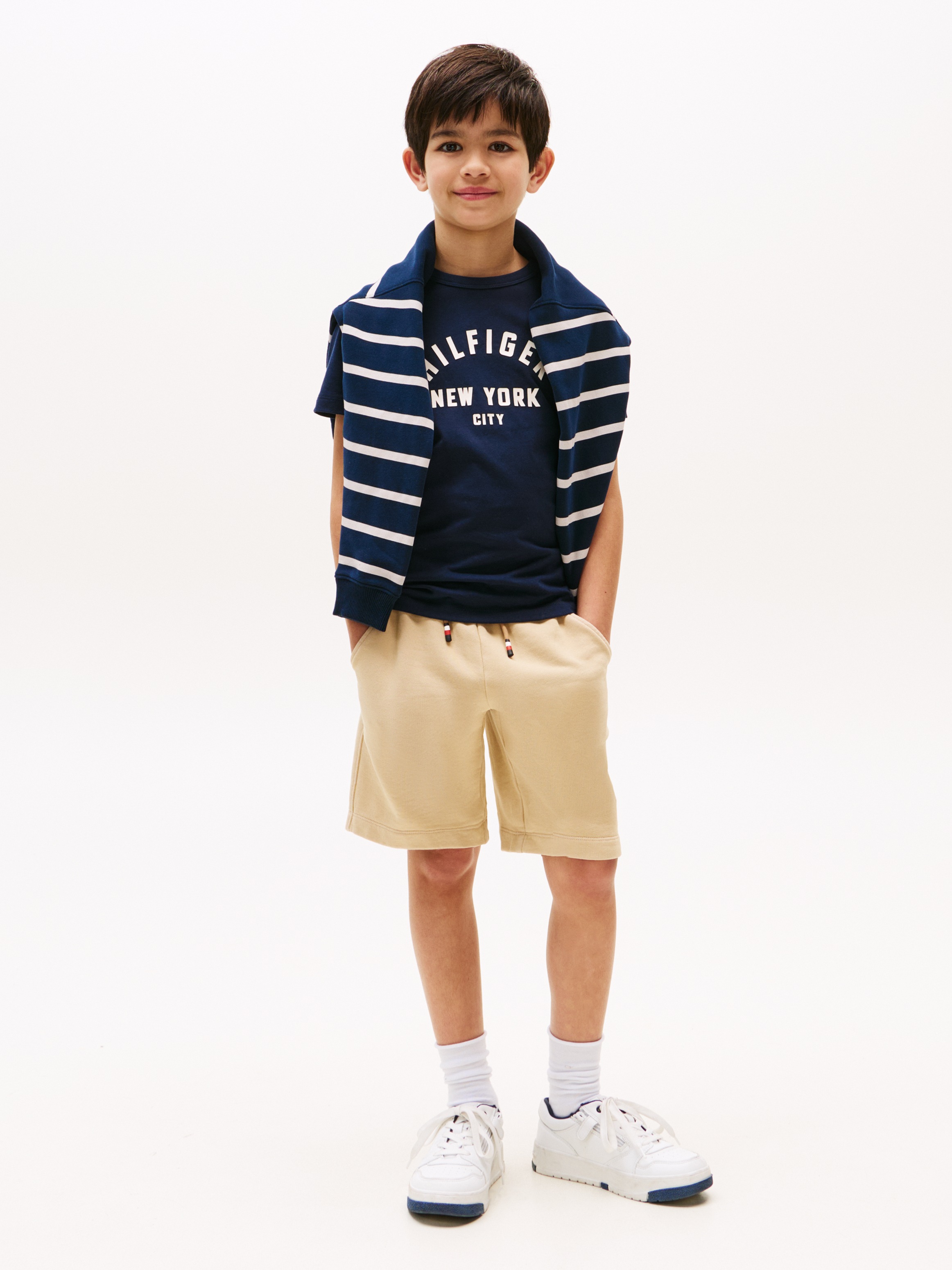 Tommy Hilfiger T-Shirt »CURVED HILFIGER GRAPHIC TEE SS«, für Kinder bis 16 Jahre, großer Logo-Print