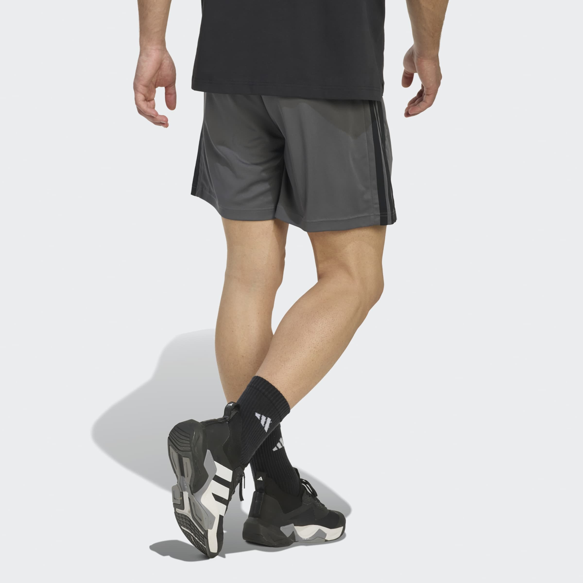 adidas Performance Shorts »WORKOUT ESSENTIALS BASE 3-STRIPES PIQUÉ 7 IN«