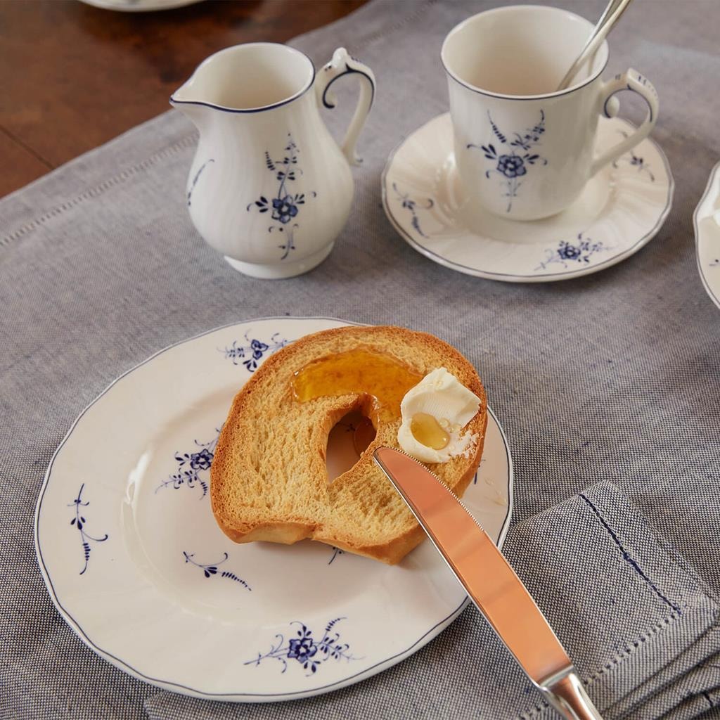 Villeroy & Boch Geschirr-Set »Kaffeeservice Vieux Luxembourg 20er Set weiß-blau« Spülmaschinengeeignet, Mikrowellengeeignet
