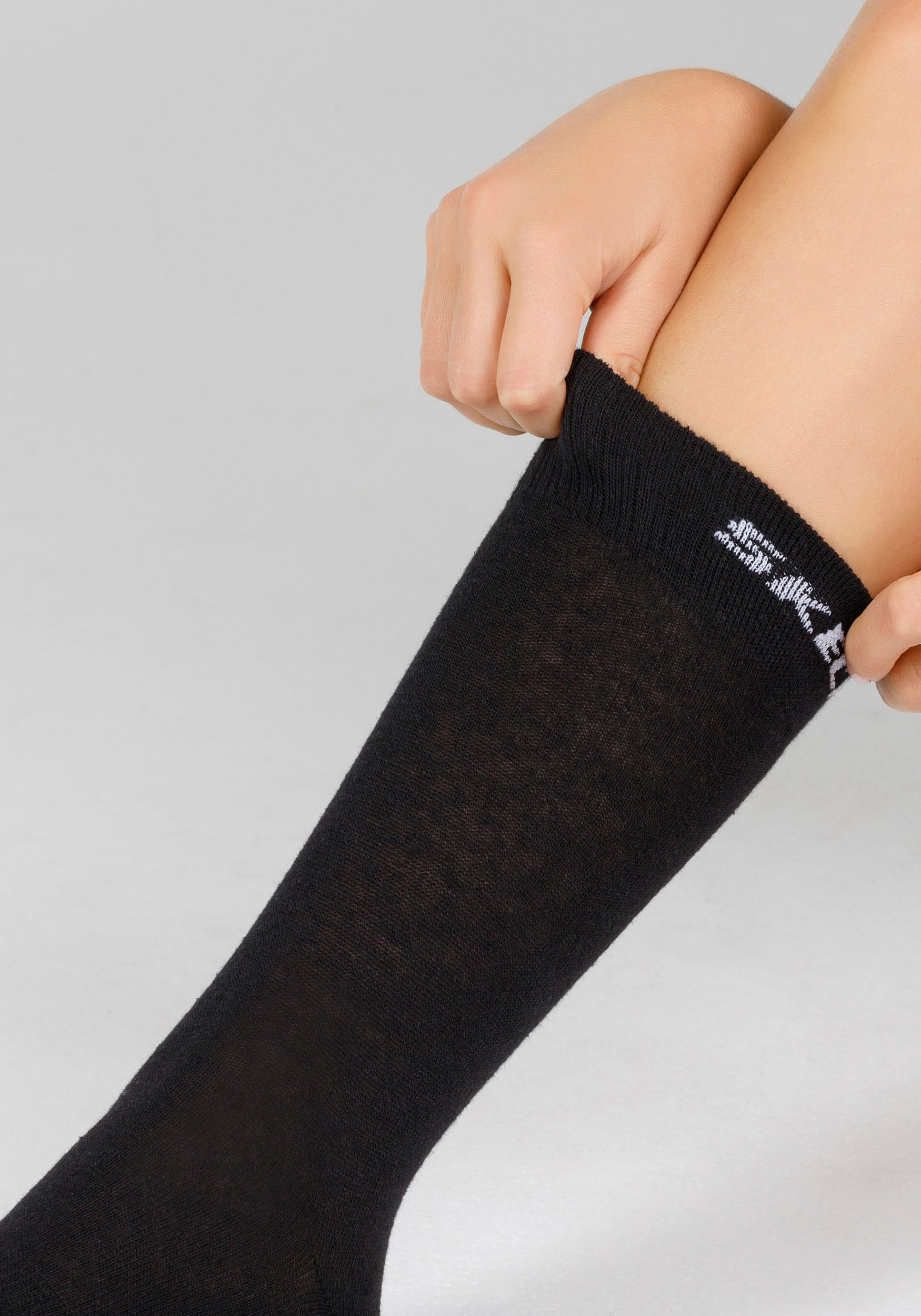 Skechers Socken »mesh ventilation«, (6 Paar), mit verstärktem Fersen- und Zehenbereich, druckfreier Bund
