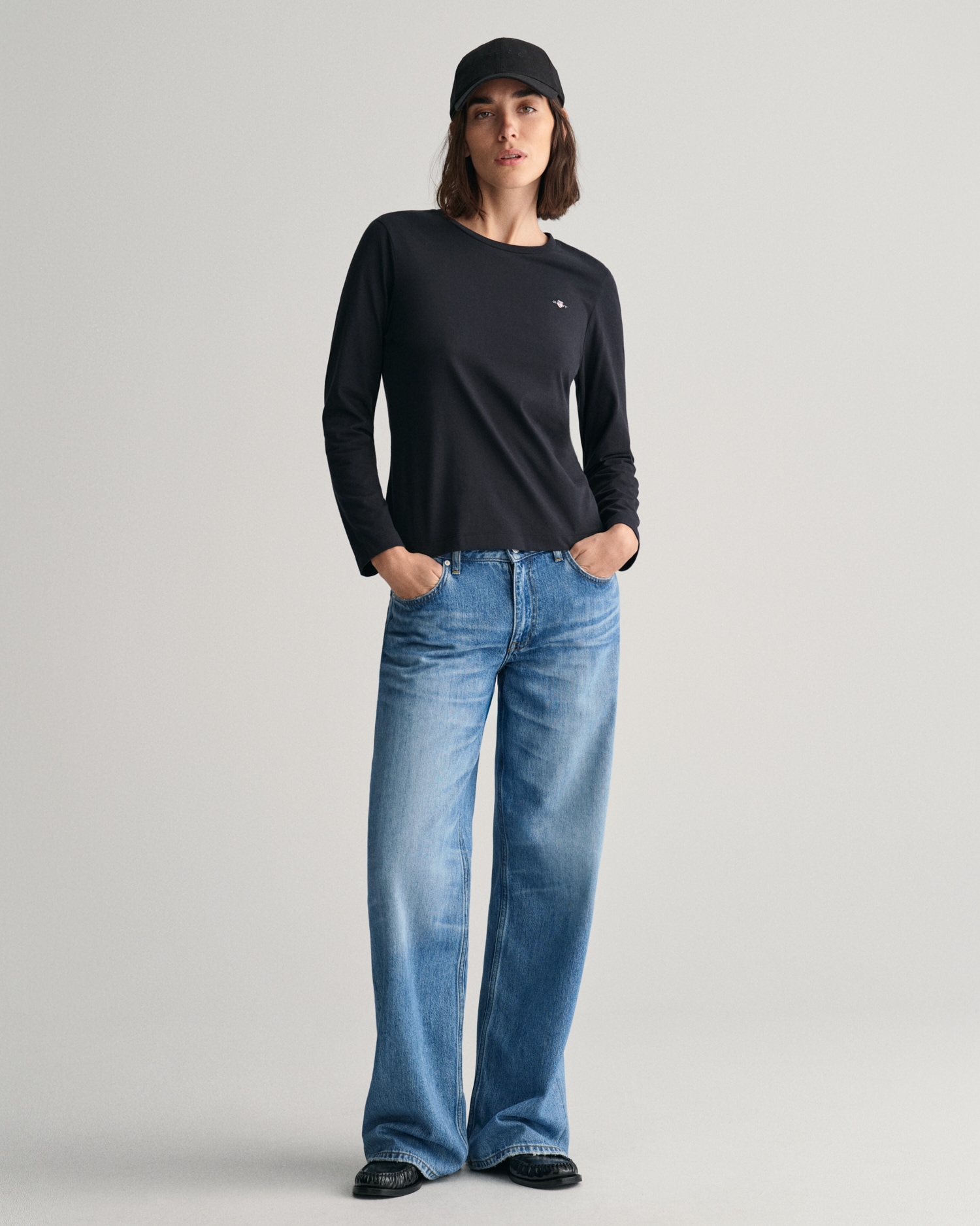 Gant Langarmshirt »REG SHIELD LS T-SHIRT« kleine Logostickerei auf der Brust