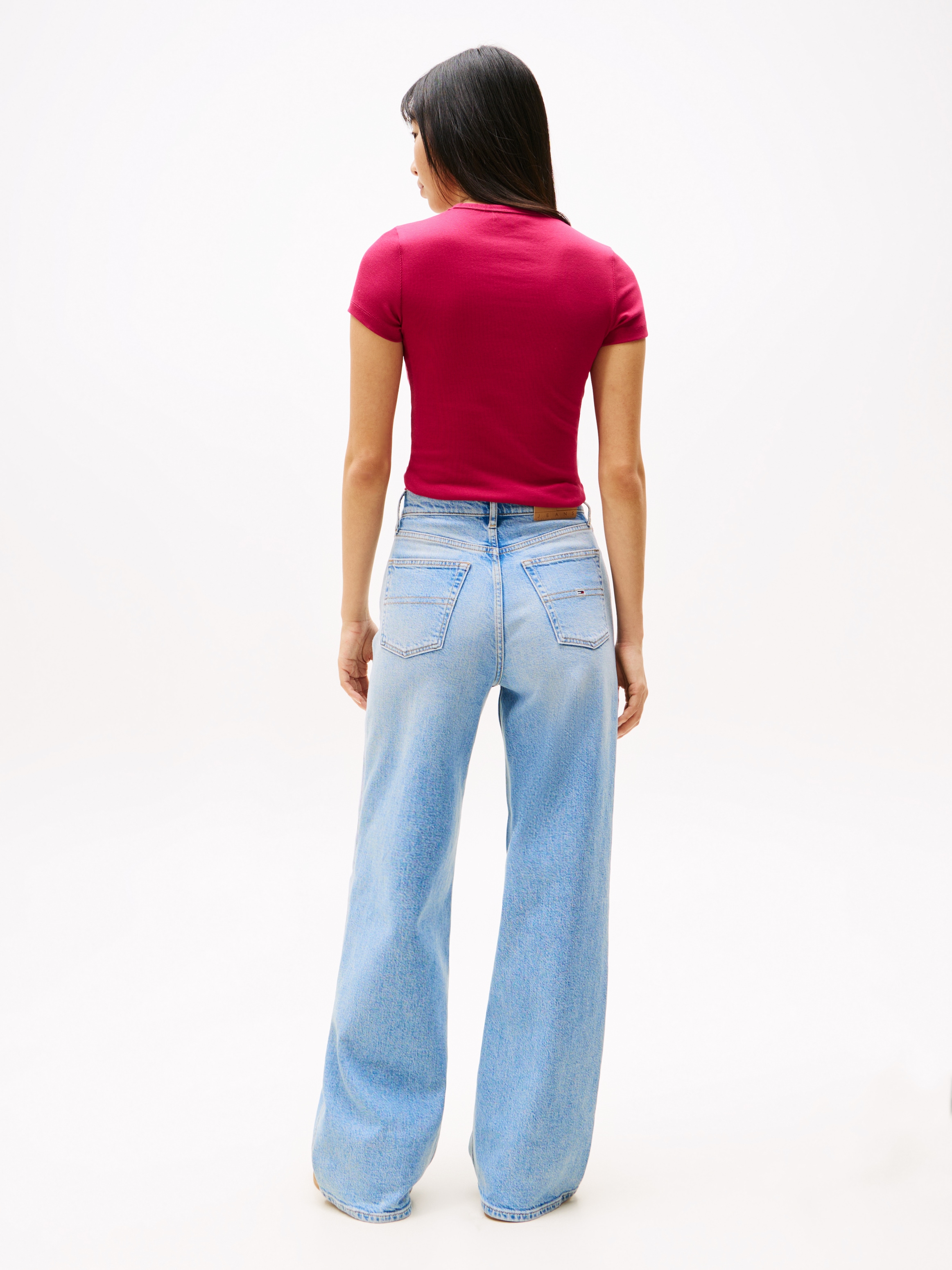 Tommy Jeans Weite Jeans »Claire High Rise«, mit Logo-Badge