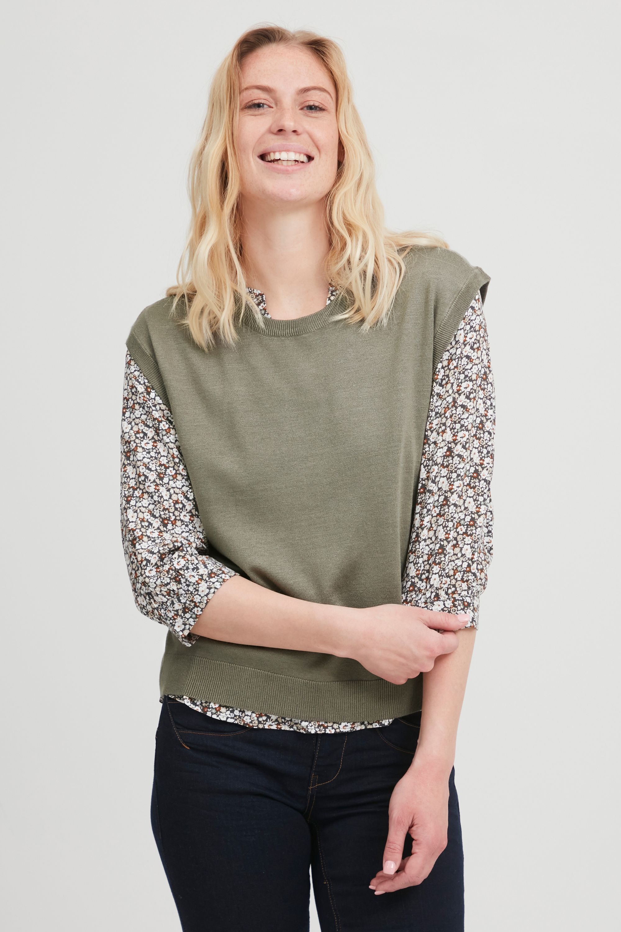 fransa Strickjacke »Kurzarmpullover FRZubasic«