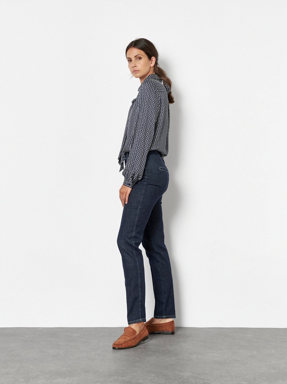 TONI Slim-fit-Jeans »Jenny« mit sportlichem Gummibund hinten