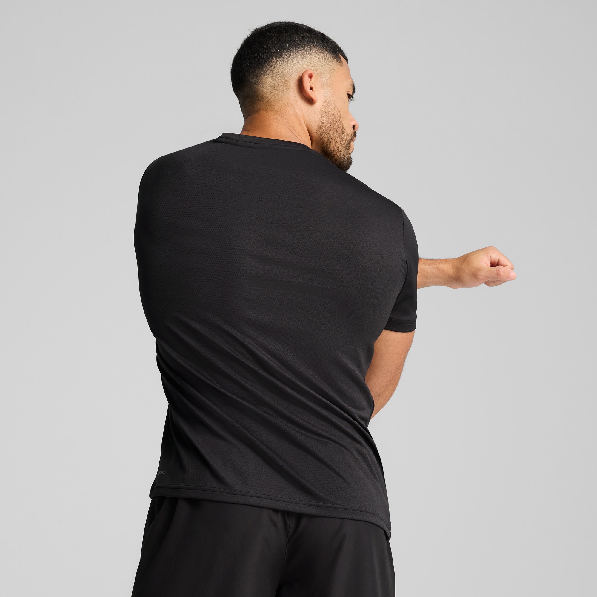 PUMA Trainingsshirt »M TAD ESSENTIAL POLY TEXTURE TEE« ergonomische Schnittführung, für Fitness und sportliche Aktivitäten