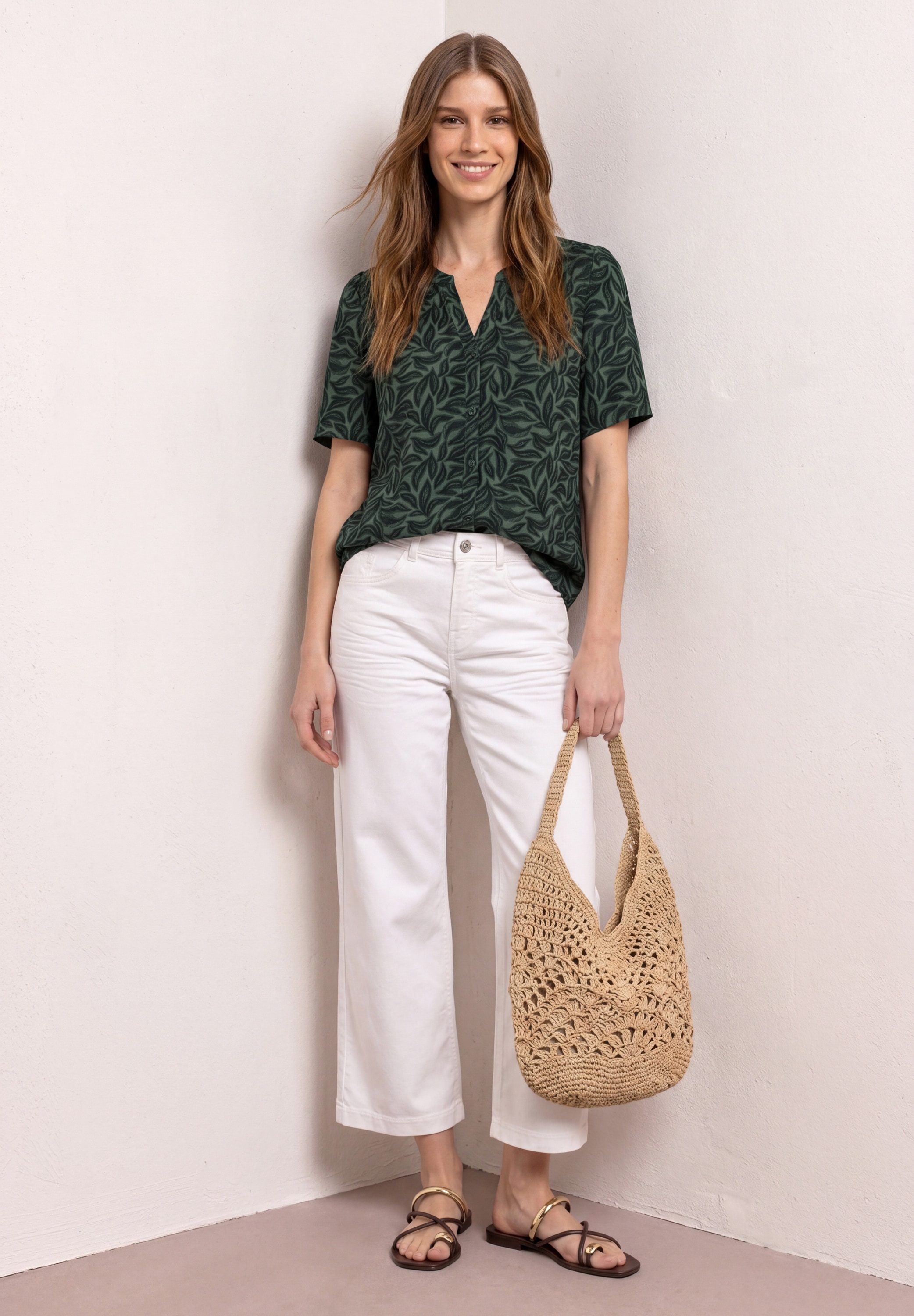 STREET ONE Kurzarmbluse Sommerbluse mit floralem Muster/Kurzarm mit feiner Raffung