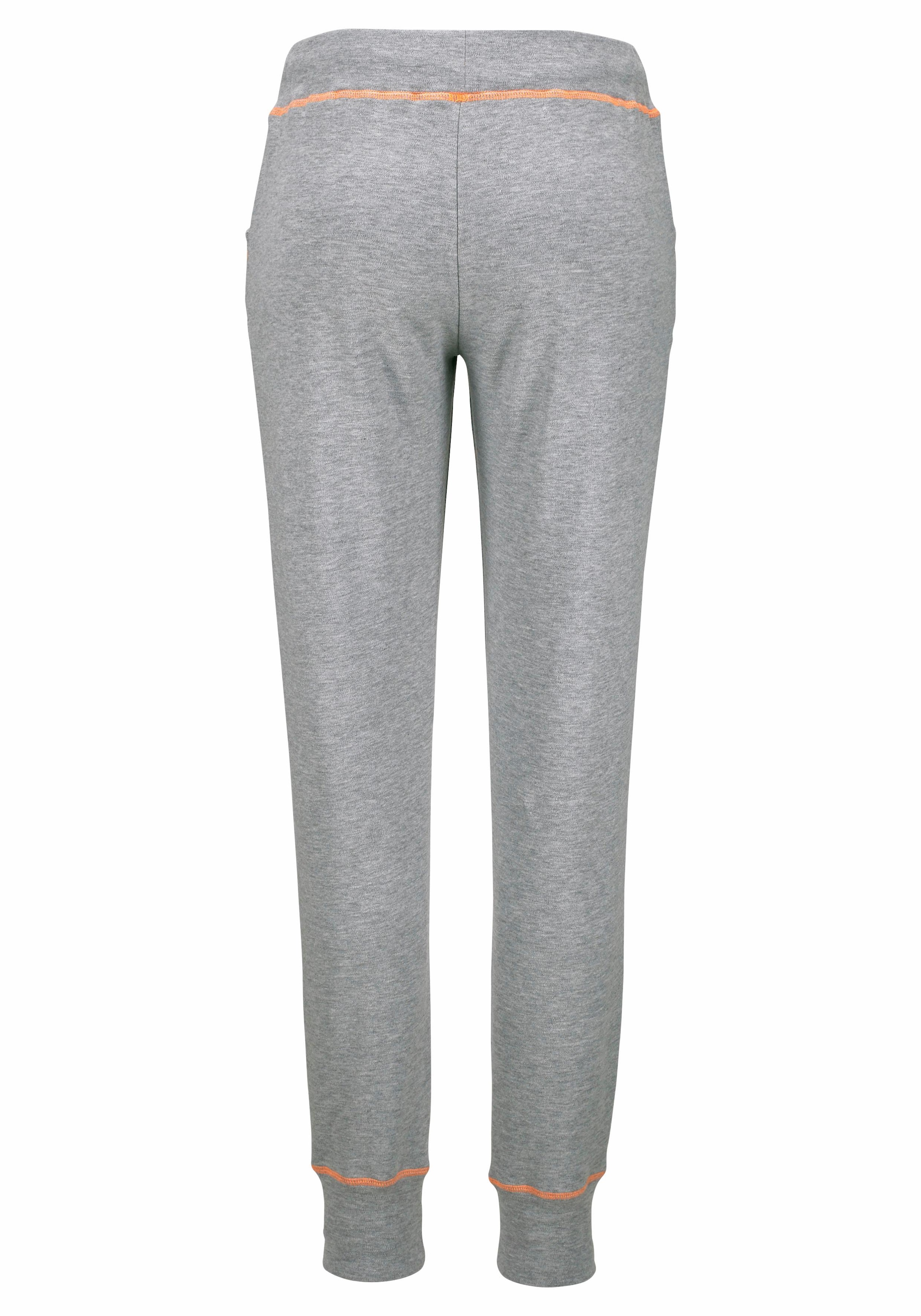 Loungeanzug Loungewear, ♕ Loungewear Bench. Nähten, Relaxhose, mit bei kontrastfarbenen