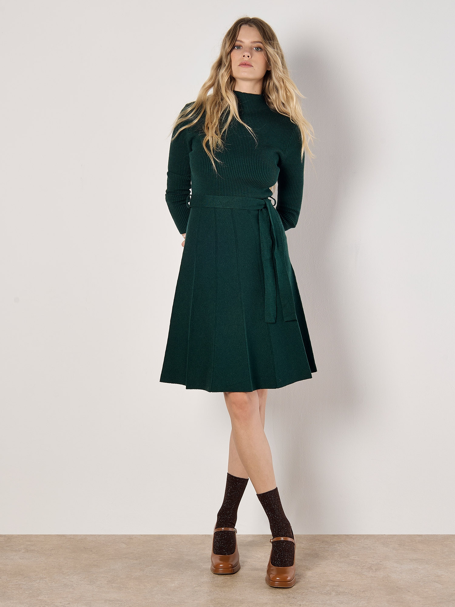 Apricot Strickkleid »Minikleid« 2 Stk. tlg. mit Faltenrock