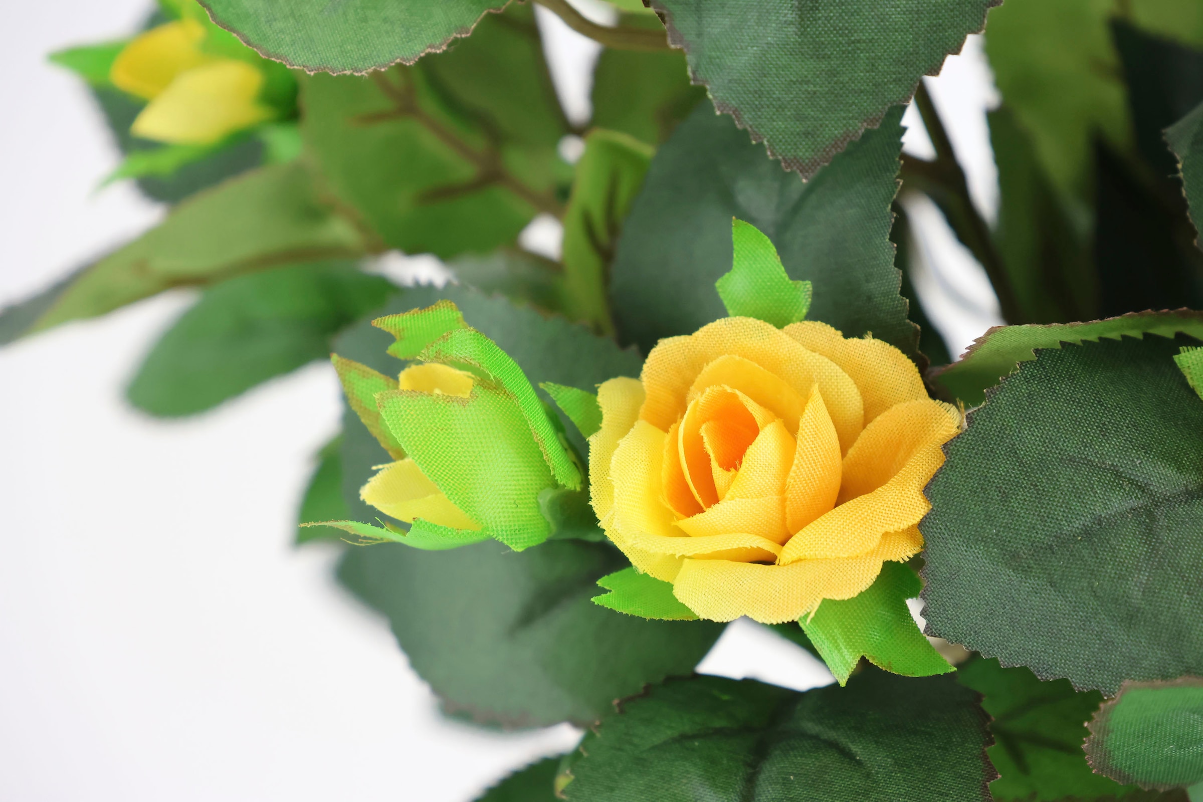 I.GE.A. Kunstpflanze »Künstlicher Rosenbusch im Korb«, Rosen Deko Kunstblumen Seidenblumen Blumen Blumengirlande Rosenranke
