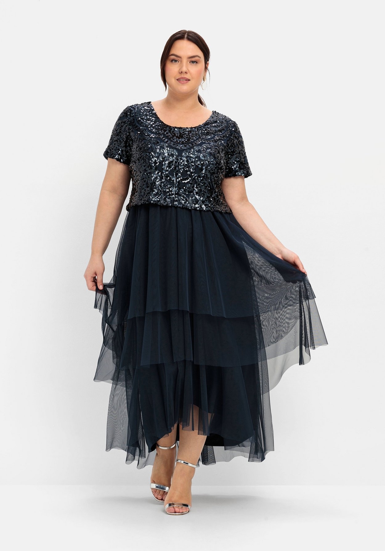 Sheego Abendkleid »Abendkleid mit lose fallendem Paillettenoberteil«, mit lose fallendem...