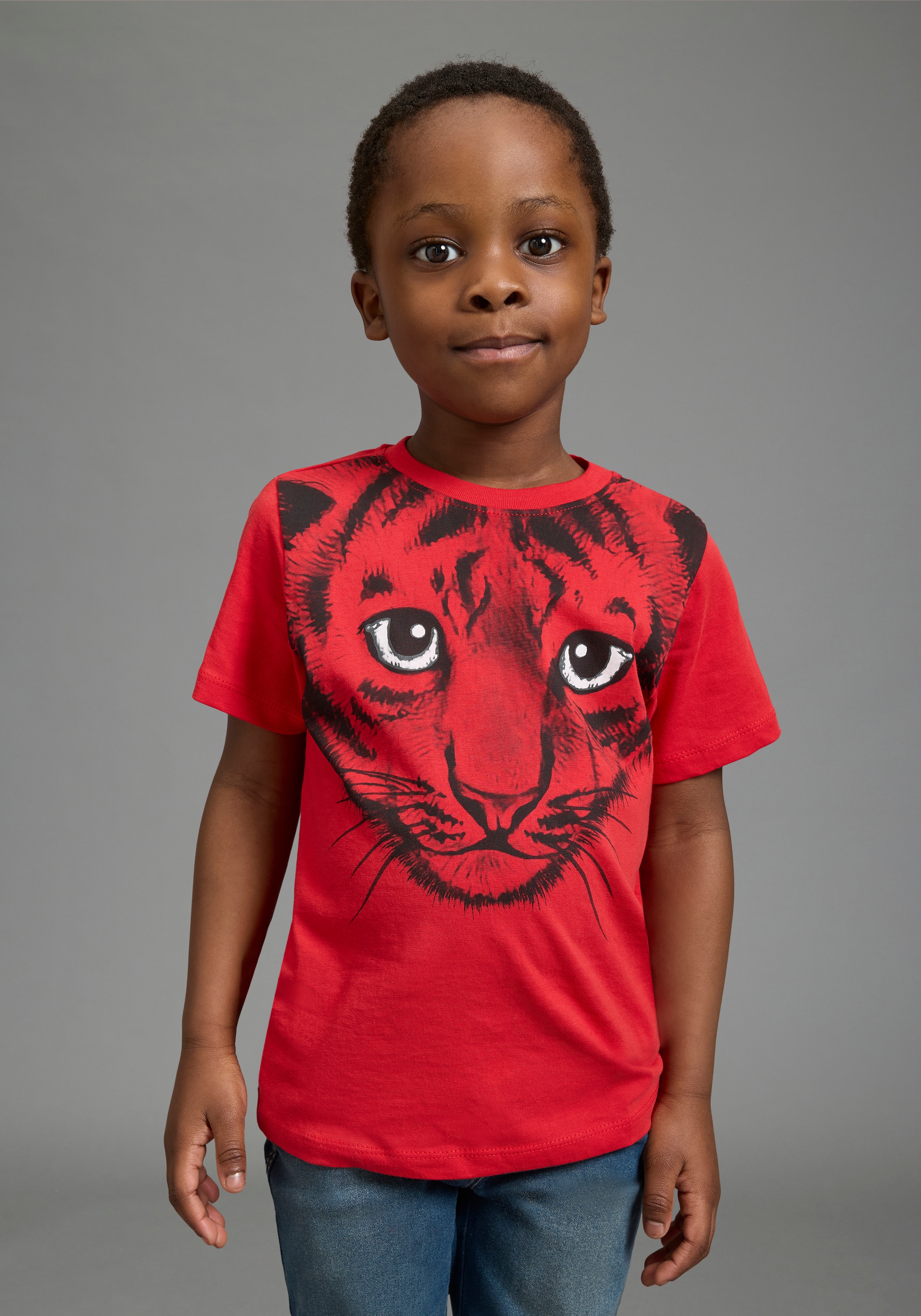 KIDSWORLD T-Shirt »Mit tollem Druck: LITTLE TIGER« Kurzarm,  Basic-Passform,  mit peppigem Druck,  Rundhalsausschnitt