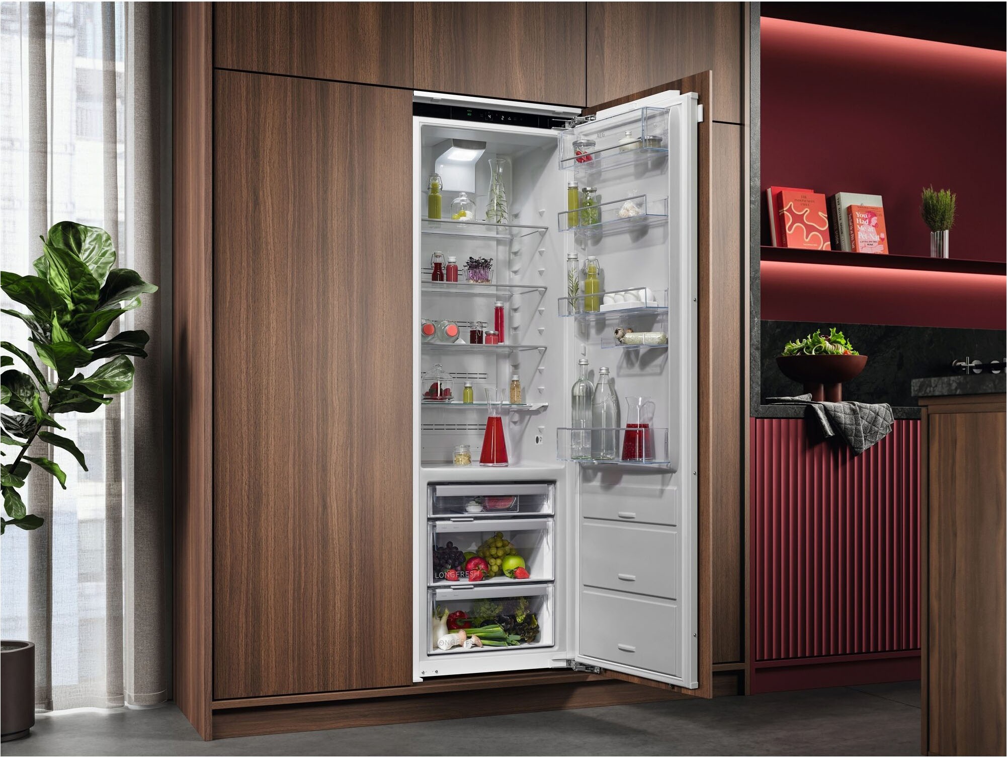 AEG Einbaukühlschrank 9000 »923586301« 176,9 cm hoch 55,7 cm breit LongFresh 0 °C-Zone