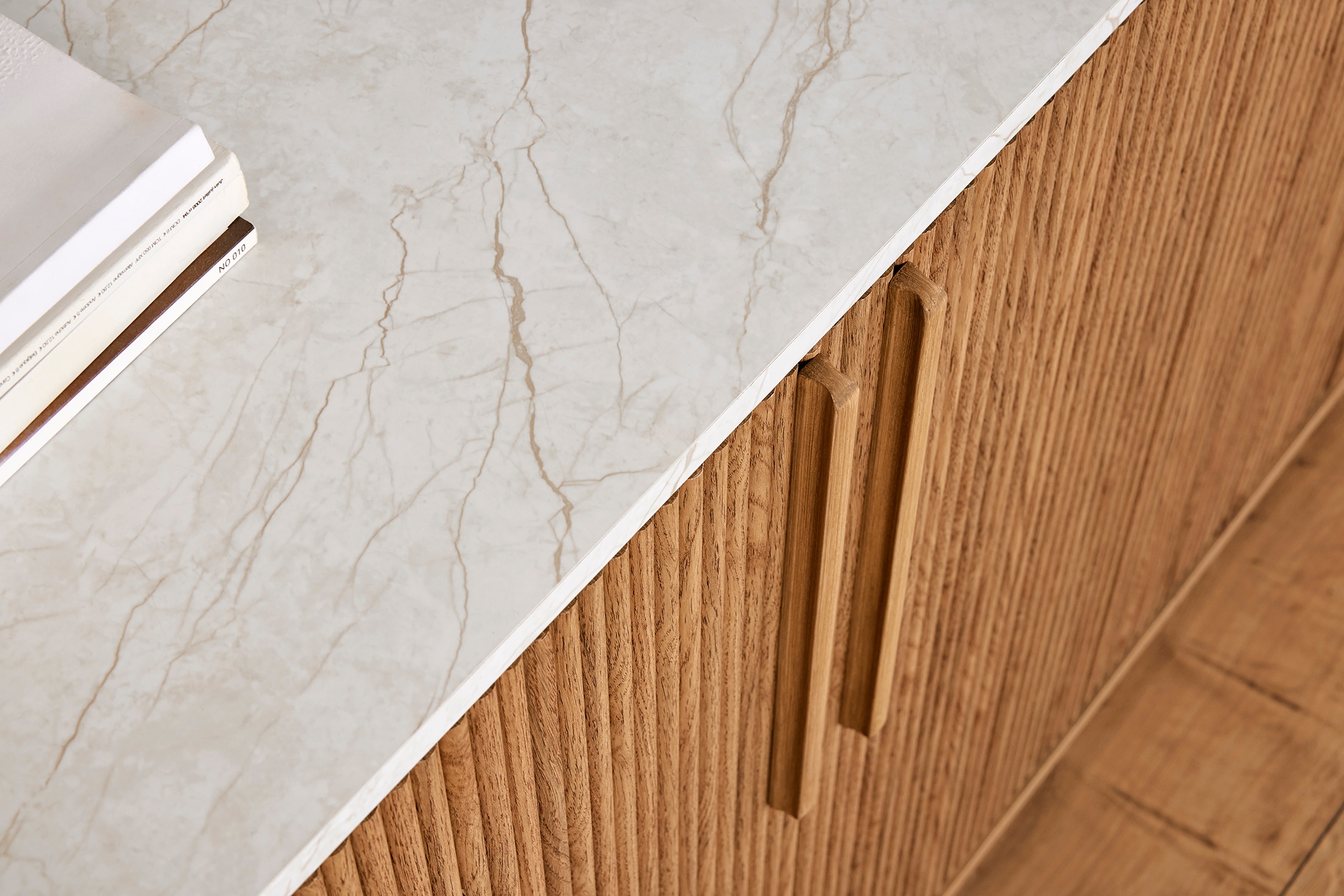 Jahnke Sideboard »STRING SB 160« 1 Stk. tlg. Sideboard, 4-türig, Marmor-Look, Breite 159,5 cm