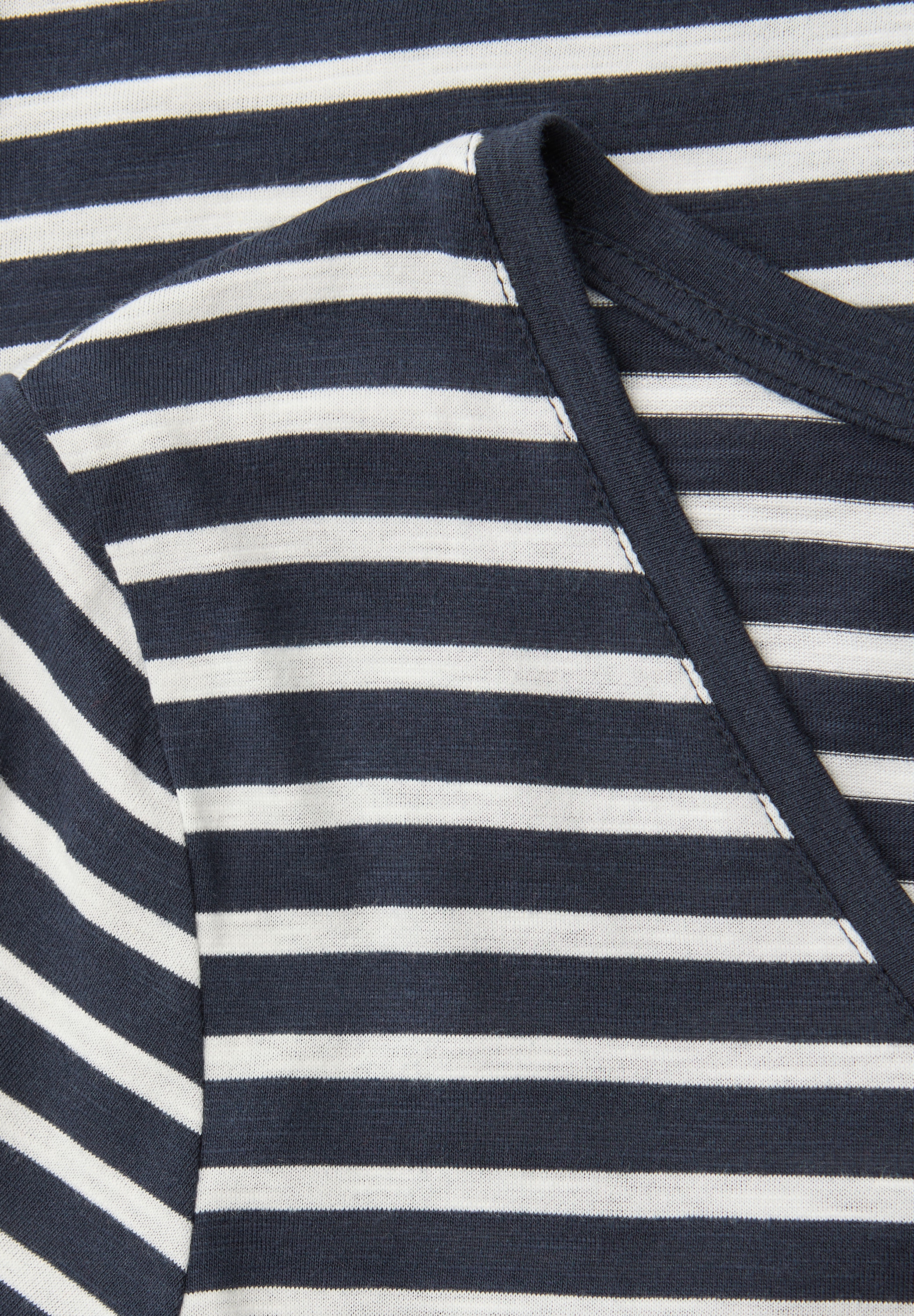 STREET ONE Kurzarmshirt »Style Gerda« im Streifen-Look und mit Rundhals