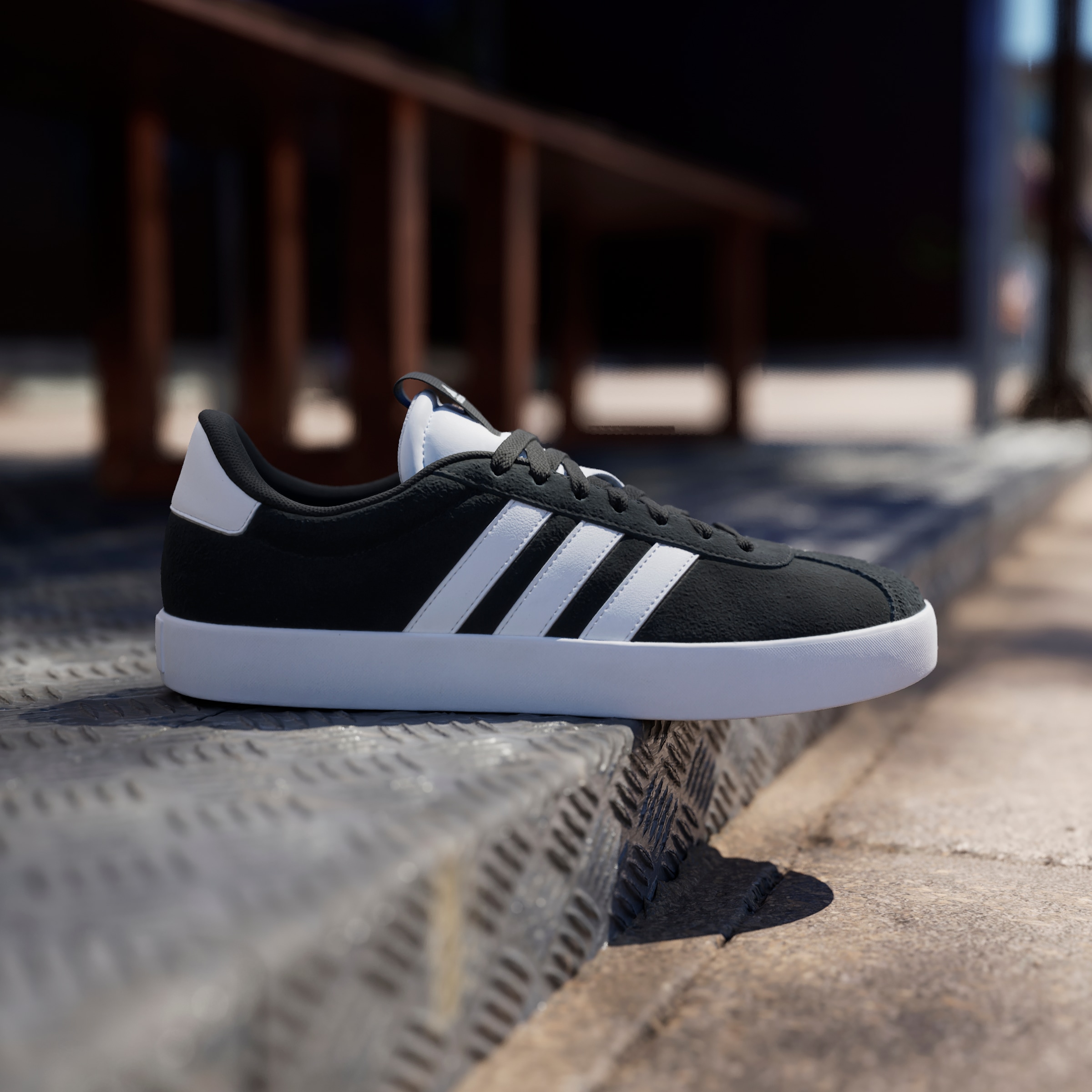 adidas Sportswear Sneaker »VL COURT 3.0«, inspiriert vom Design des adidas samba