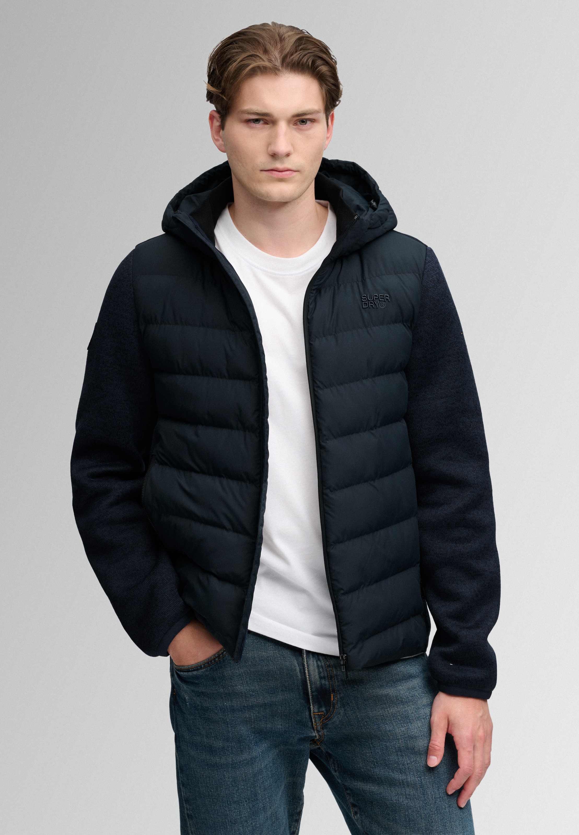 Superdry Hybridjacke »HOODED STORM KNIT HYBRID JKT« mit Kapuze Kunstfaser, slim fit