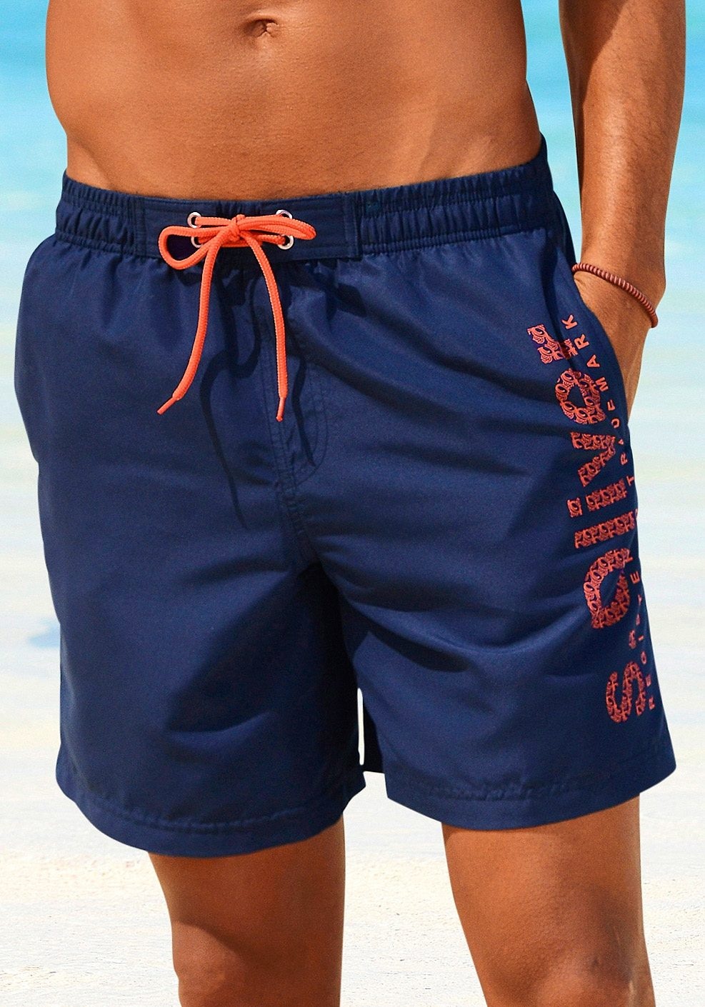 s.Oliver Badeshorts, mit trendigem Logoprint