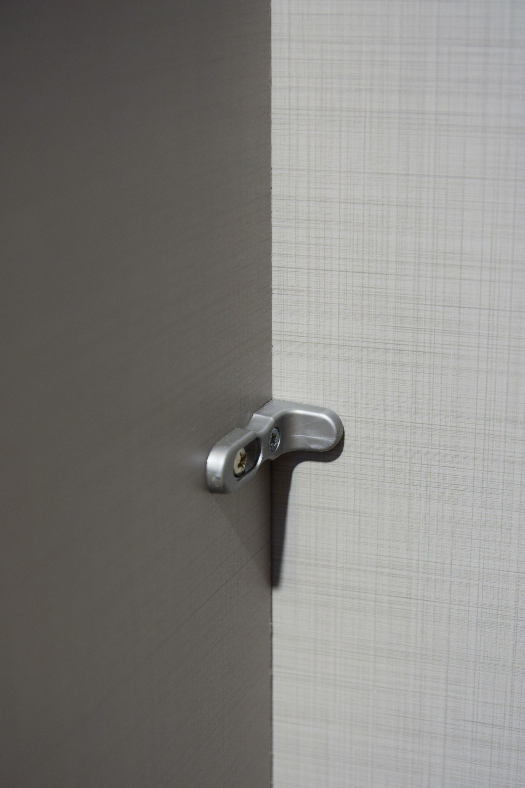 Wimex Kleiderschrank »Tilburg, Metallgriffe, Made in Germany«, (Breite 270cm wahlweise mit 2 oder 3 Türen), mit Schwebetüren, jeweils 1 Glaselement, 180, 225 oder 270cm breit
