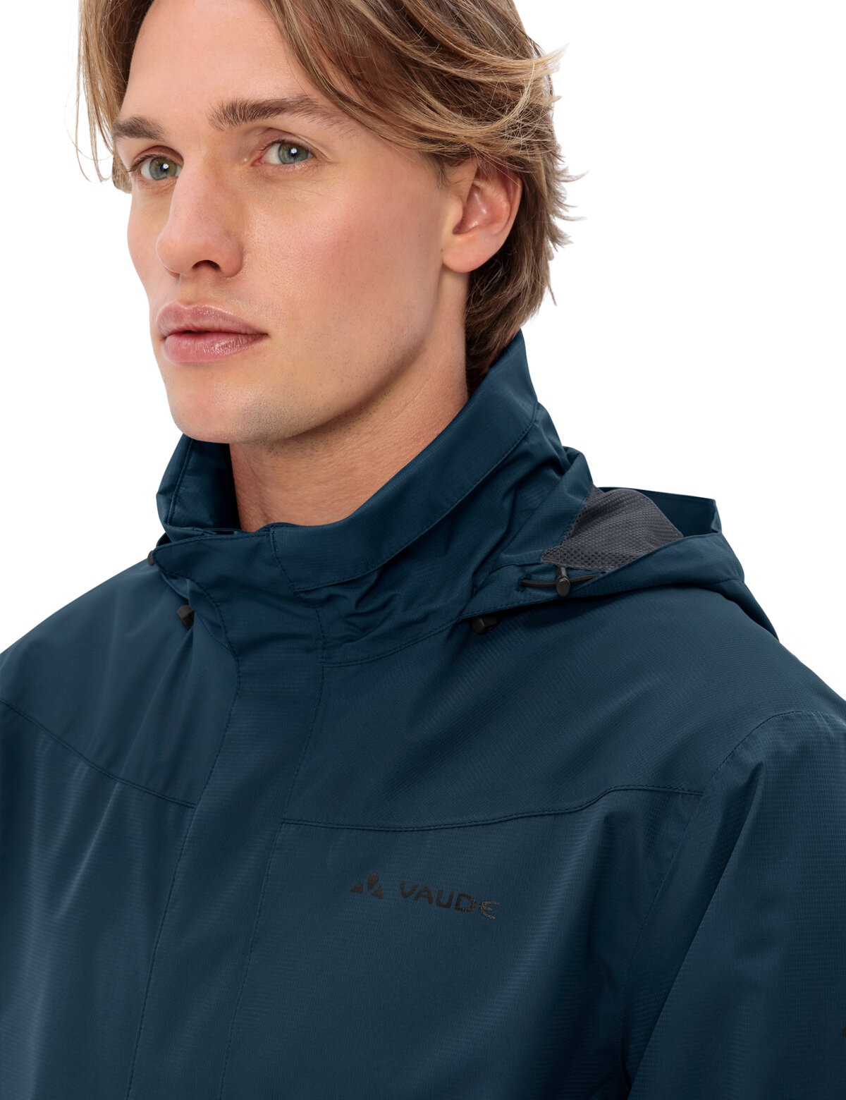 VAUDE Fahrradjacke »Men's Escape Bike Light Jacket« mit Kapuze mit leichtem Material, mit Reißverschlusstaschen