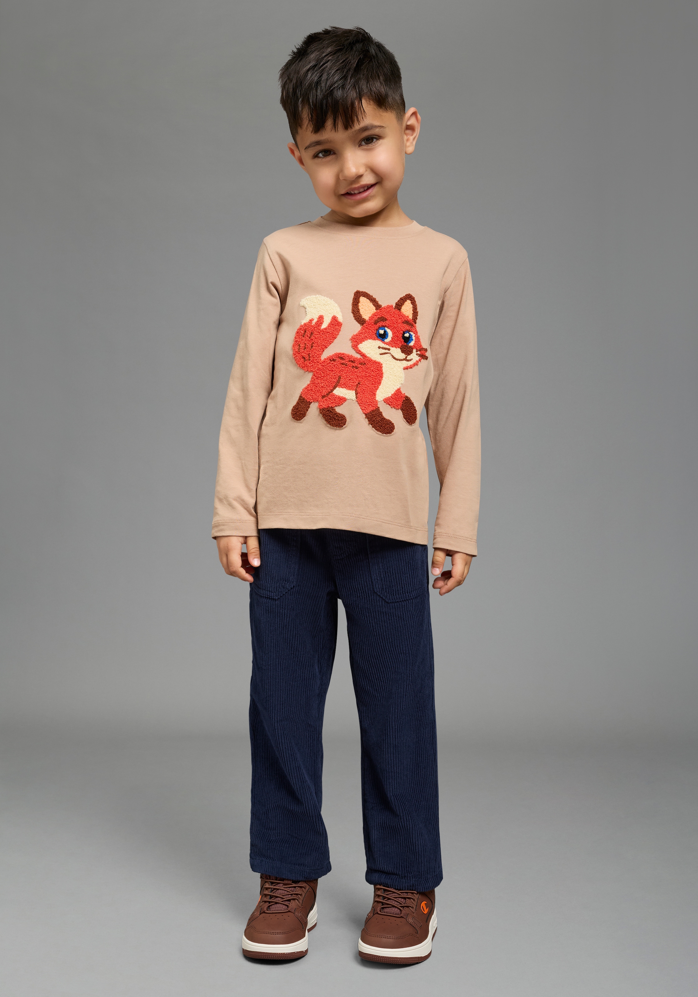 KIDSWORLD Langarmshirt »Shirt mit großer Fuchs Frottee-Applikation« hüftlange Basic-Passform, Langarm-Design, mit Stickerei