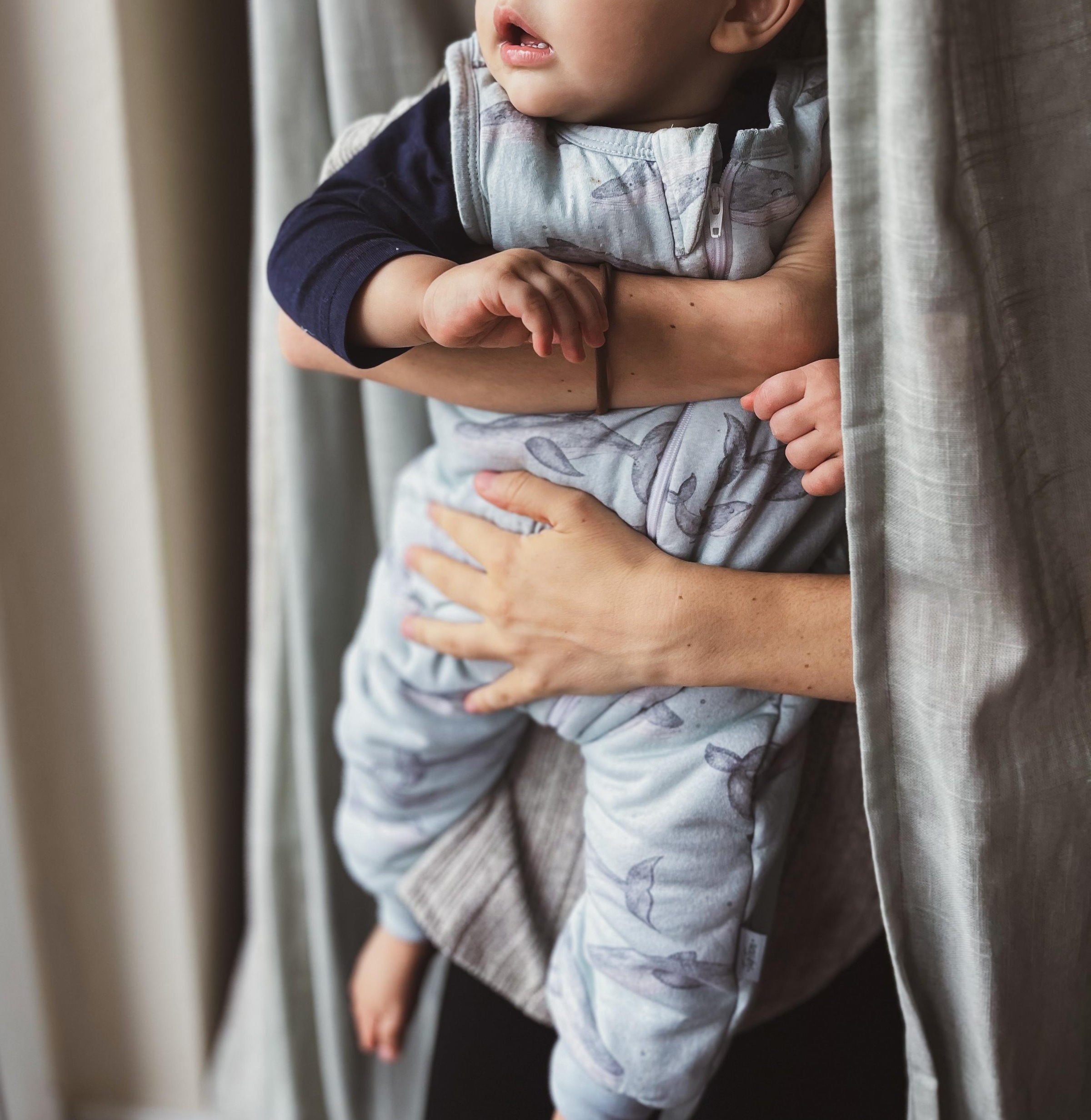 TupTam Babyschlafsack »Schlafsack mit Füßen Baby Ganzjahresschlafsack mit Beinen 2,5 Tog«