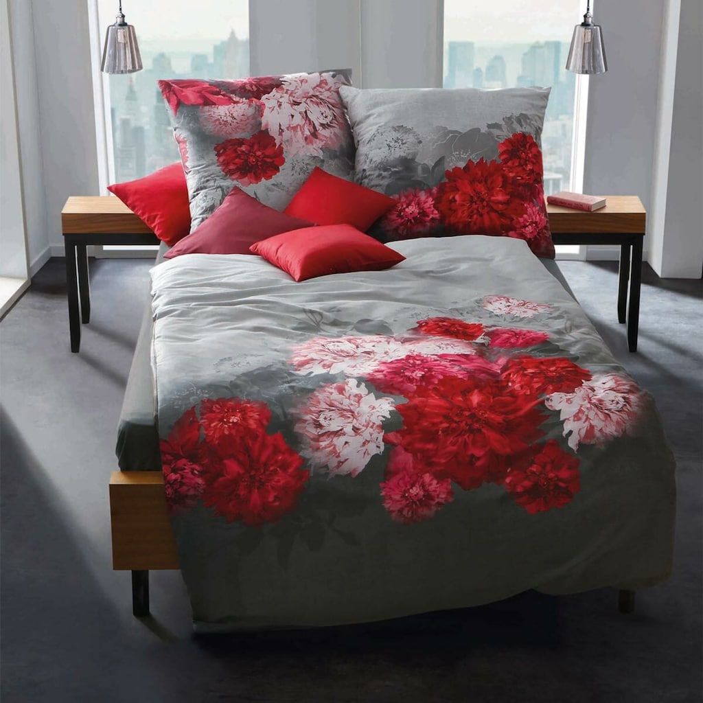 TRAUMSCHLAF Wendebettwäsche »Flamenco«, (2 tlg.), in Mako Satin Qualität, 100% Baumwolle, Bett- und Kopfkissenbezug mit Reißverschluss, Satin mit seidigem Glanz, kühlende Sommerbettwäsche, ganzjährig einsetzbar