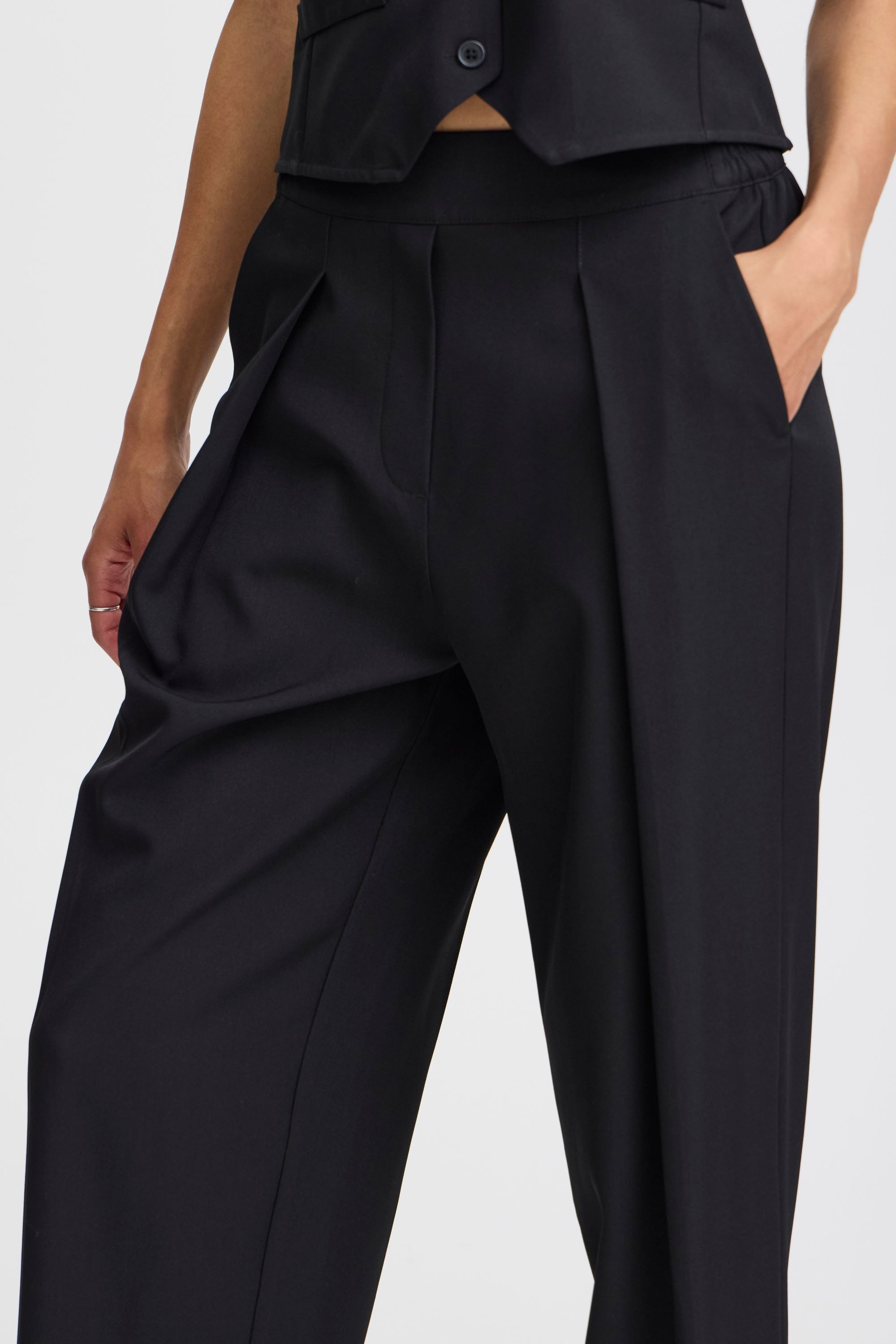 b.young Stoffhose »Stoffhose BYMMMIDDE BARREL PANTS -«